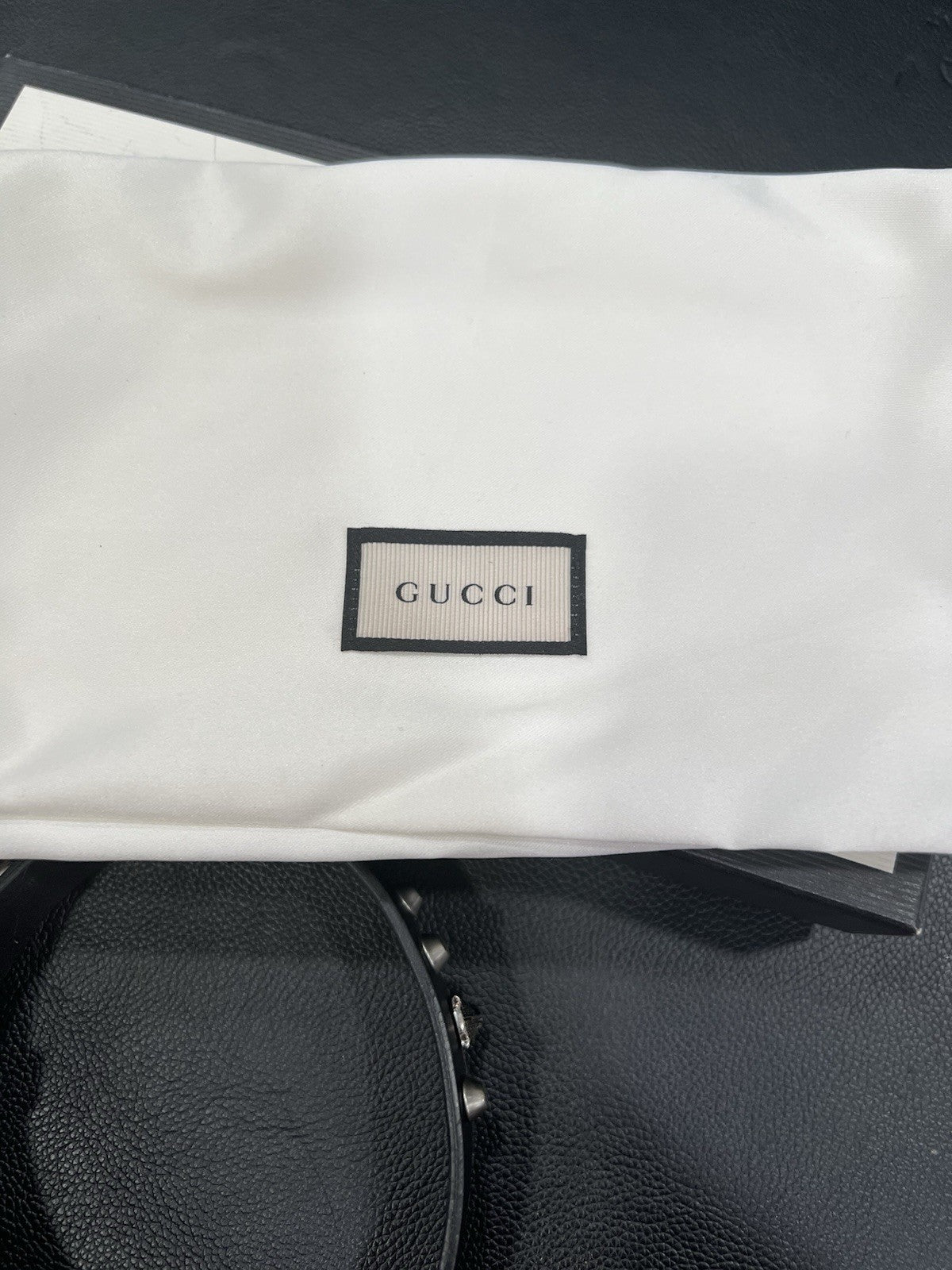 Gucci Leather Tiger Choker W/Box & Duster Retail $930