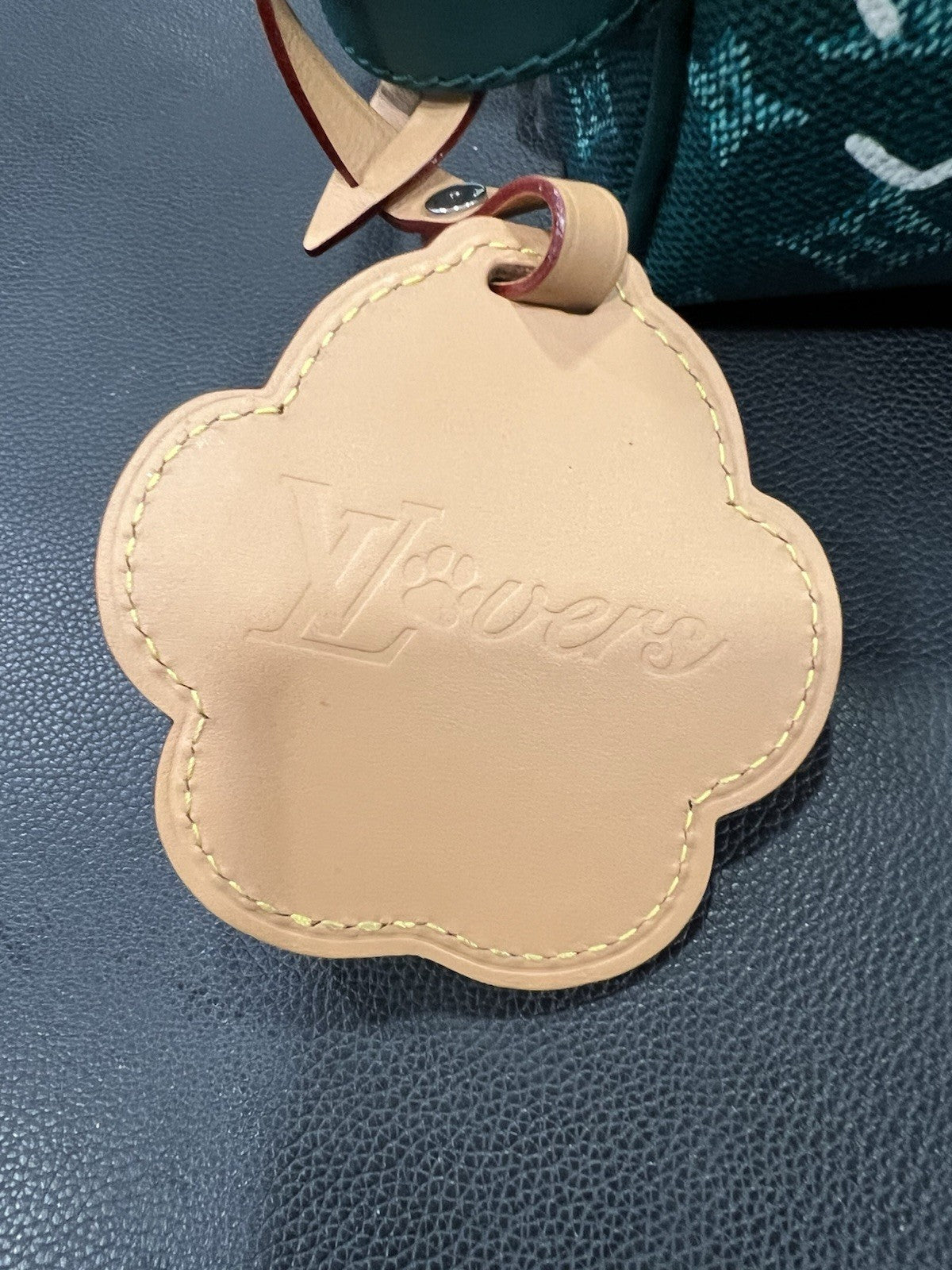 Louis Vuitton Locker Dopp Kit G71 Limited Edition With Authenticity