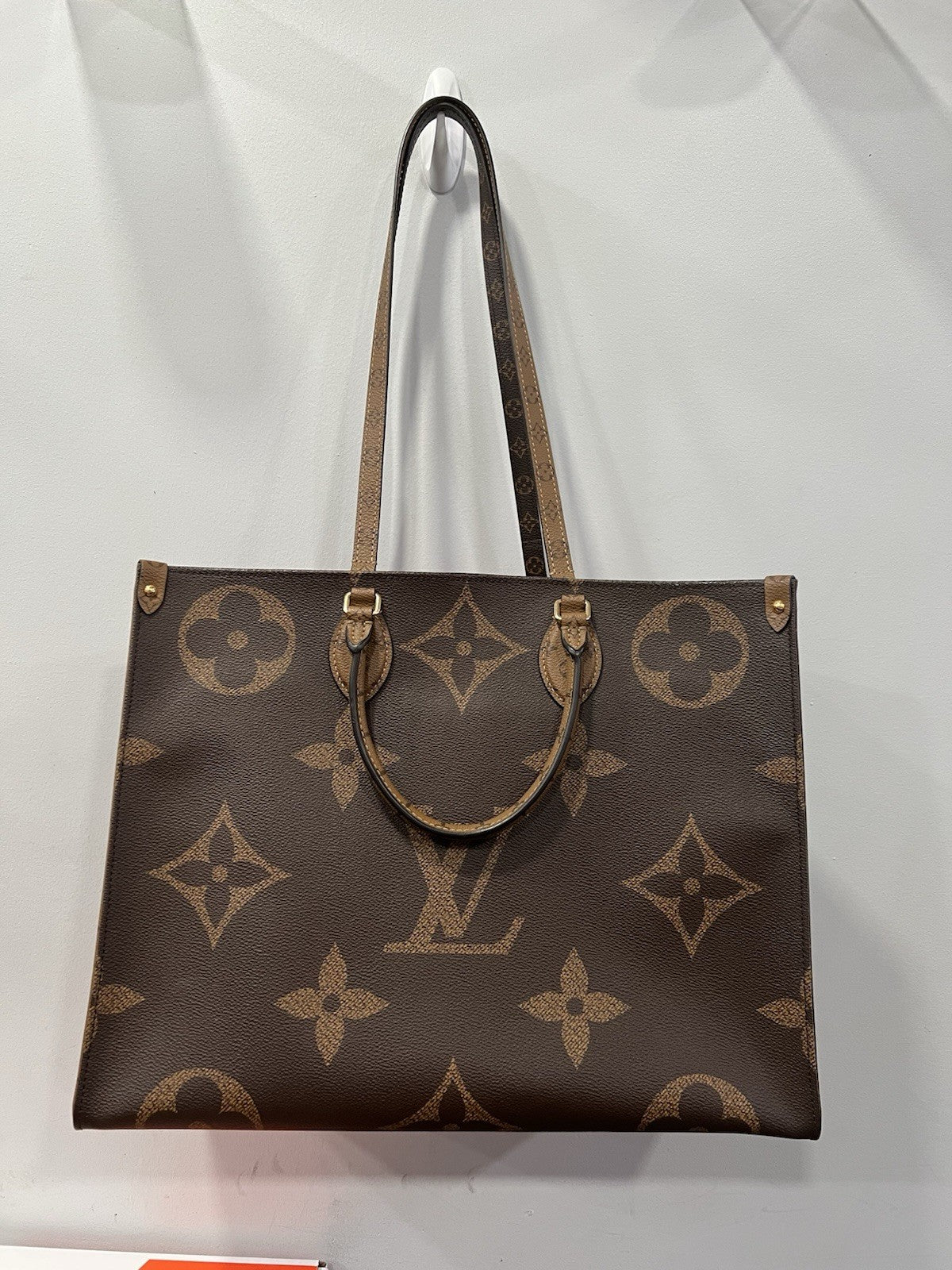 Louis Vuitton MM Onthego Reverse Monogram Tote Retail $3300