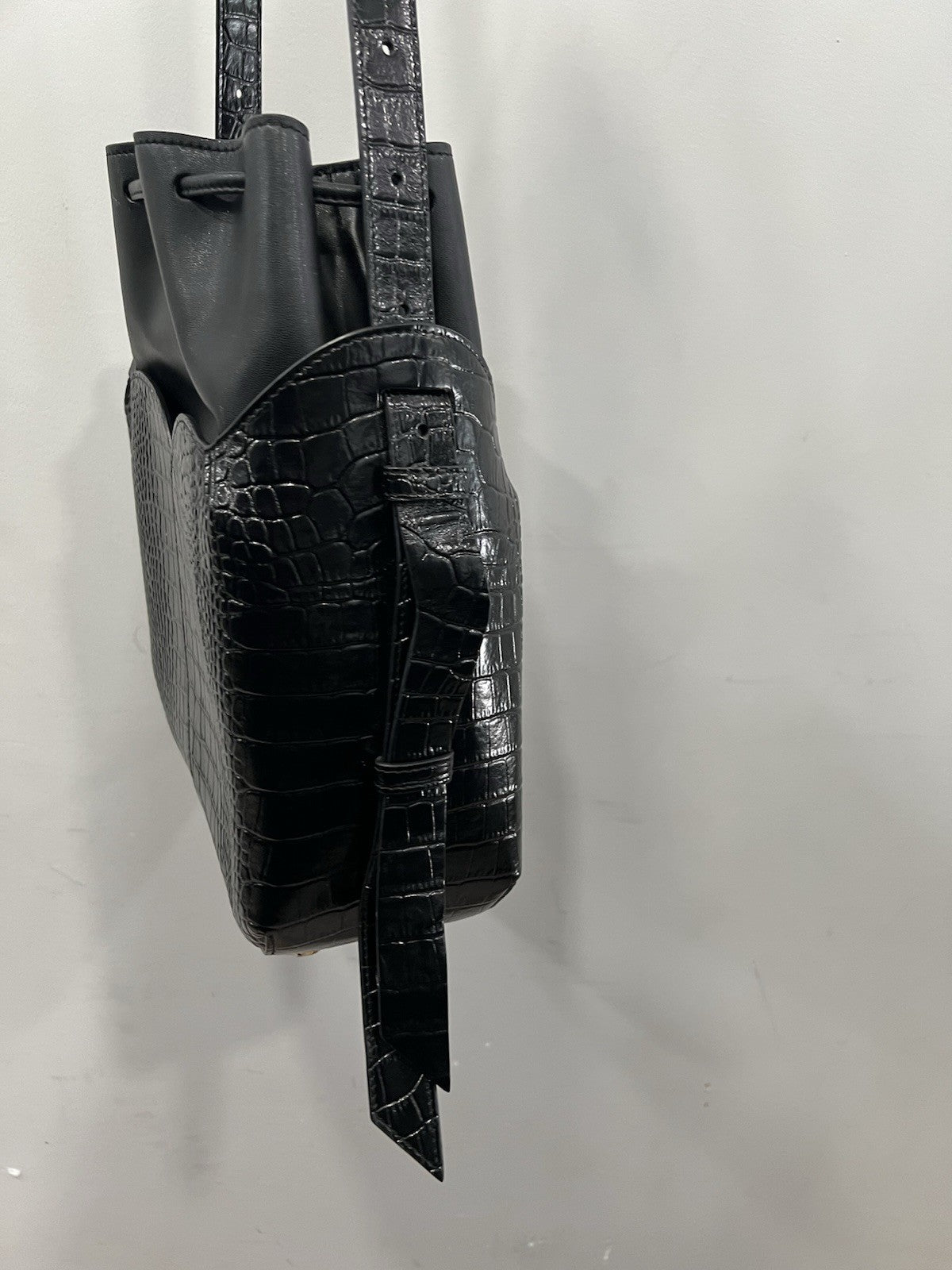 Senreve Fiore Vegan Leather Black Croc Embossed Bucket Bag Retail $825