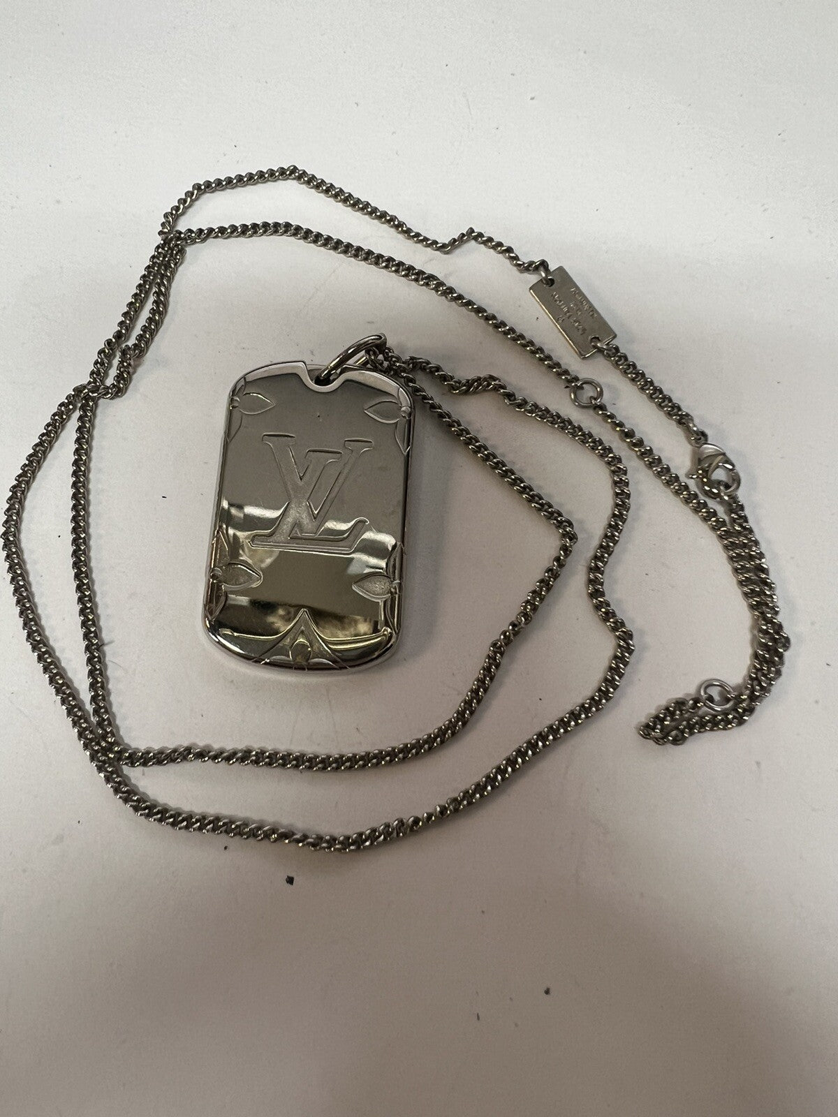 Louis Vuitton Silver-Toned Palladium Finish Locket Necklace Adjustable