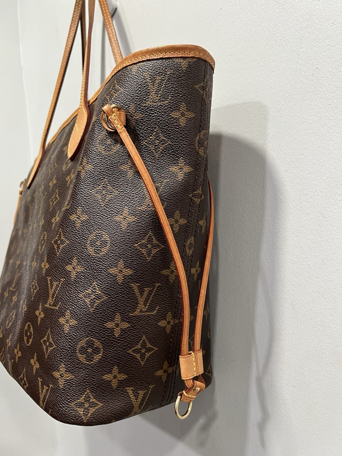 Louis Vuitton Monogram Neverfull MM W/Certificate Of Authenticity Retail $2240