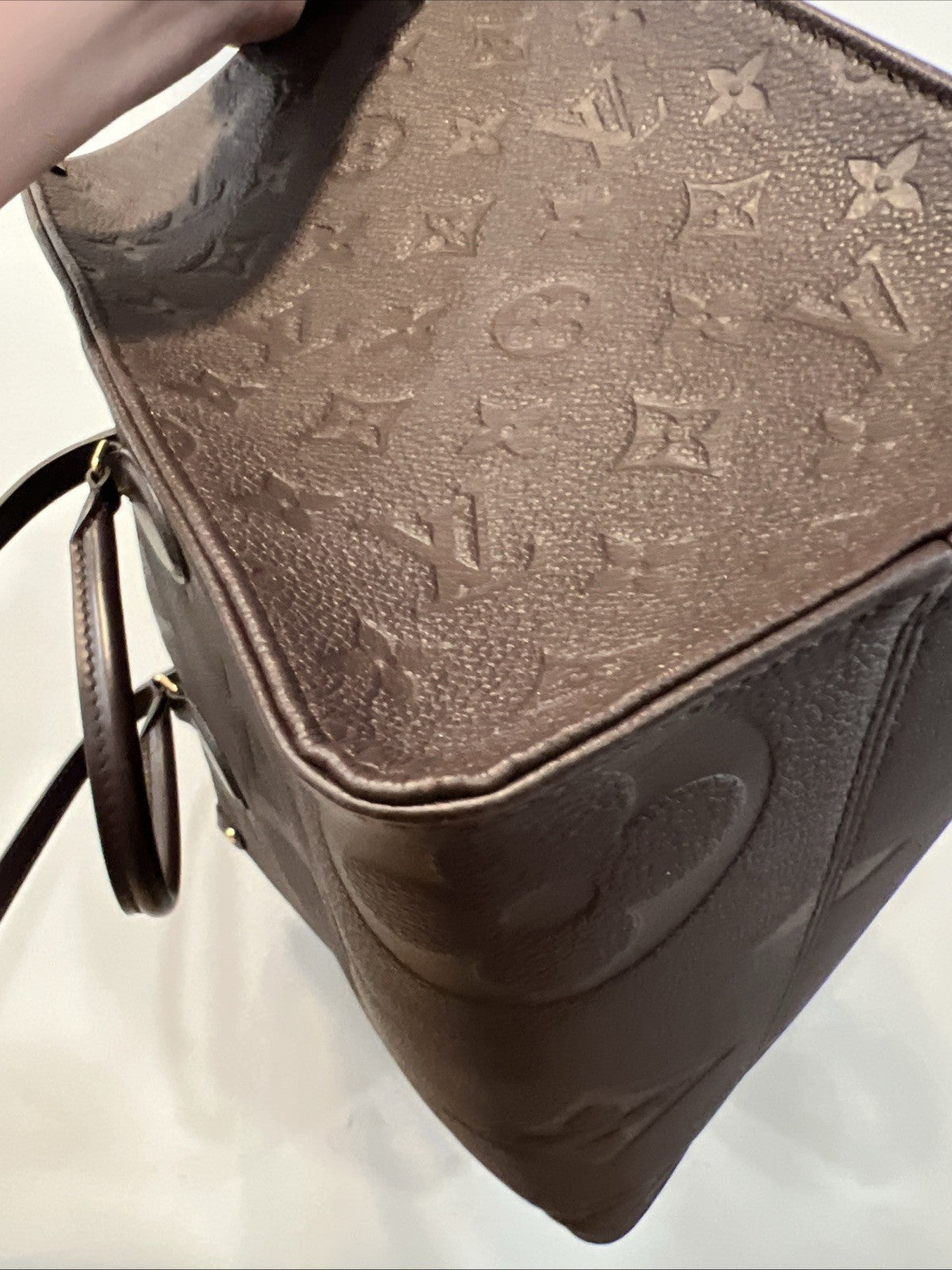 Louis Vuitton Leather Dark Chocolate MM Onthego Tote Bag Retail $3650