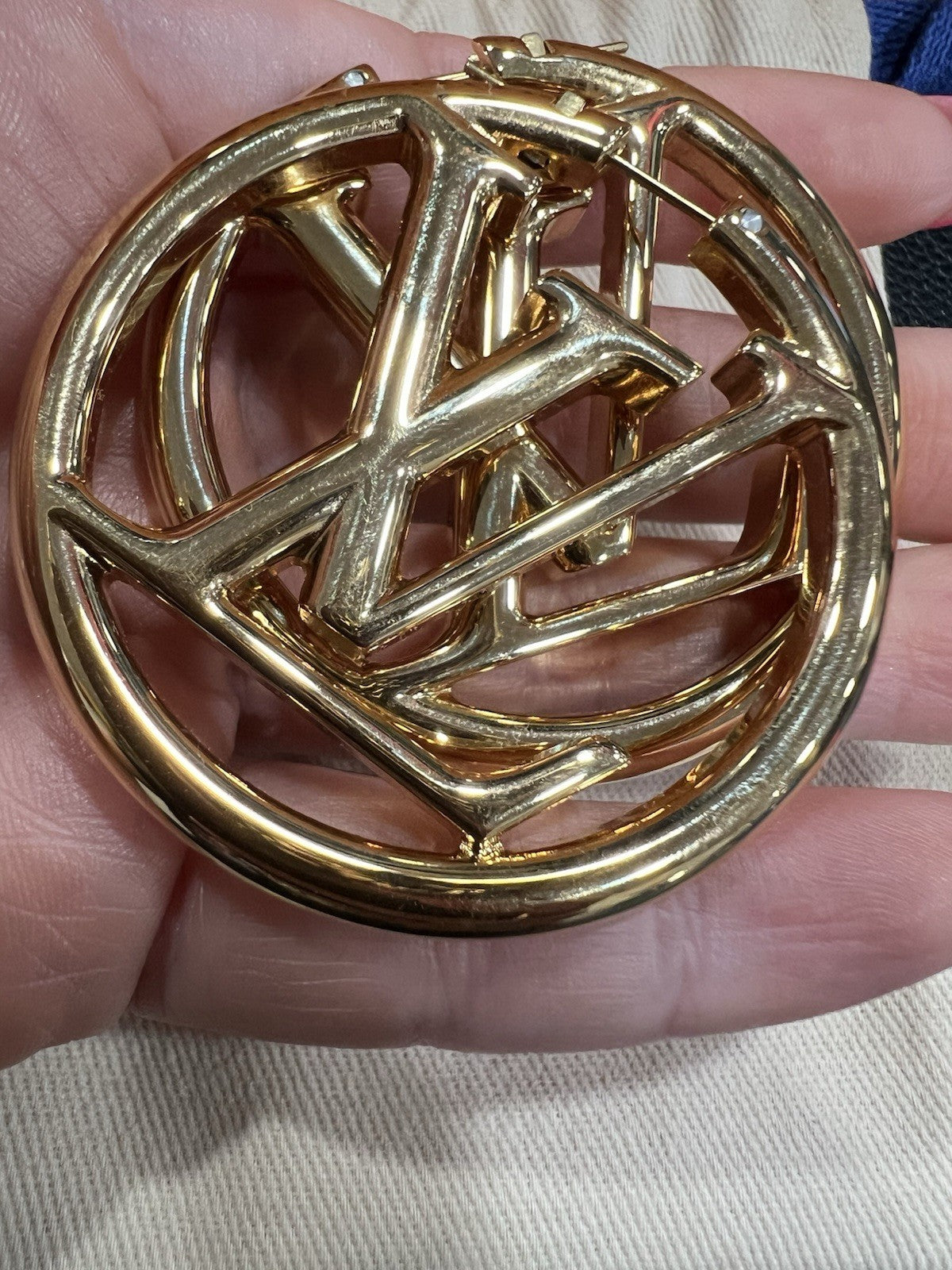 Louis Vuitton Louise GM Hoop Earrings With Box & Duster Retail $725