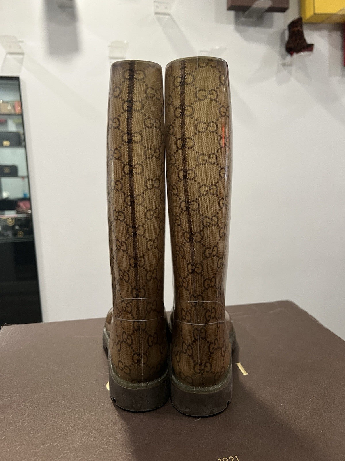 Gucci Signature Monogram Rubber Rainboots Size 6 Box & Duster