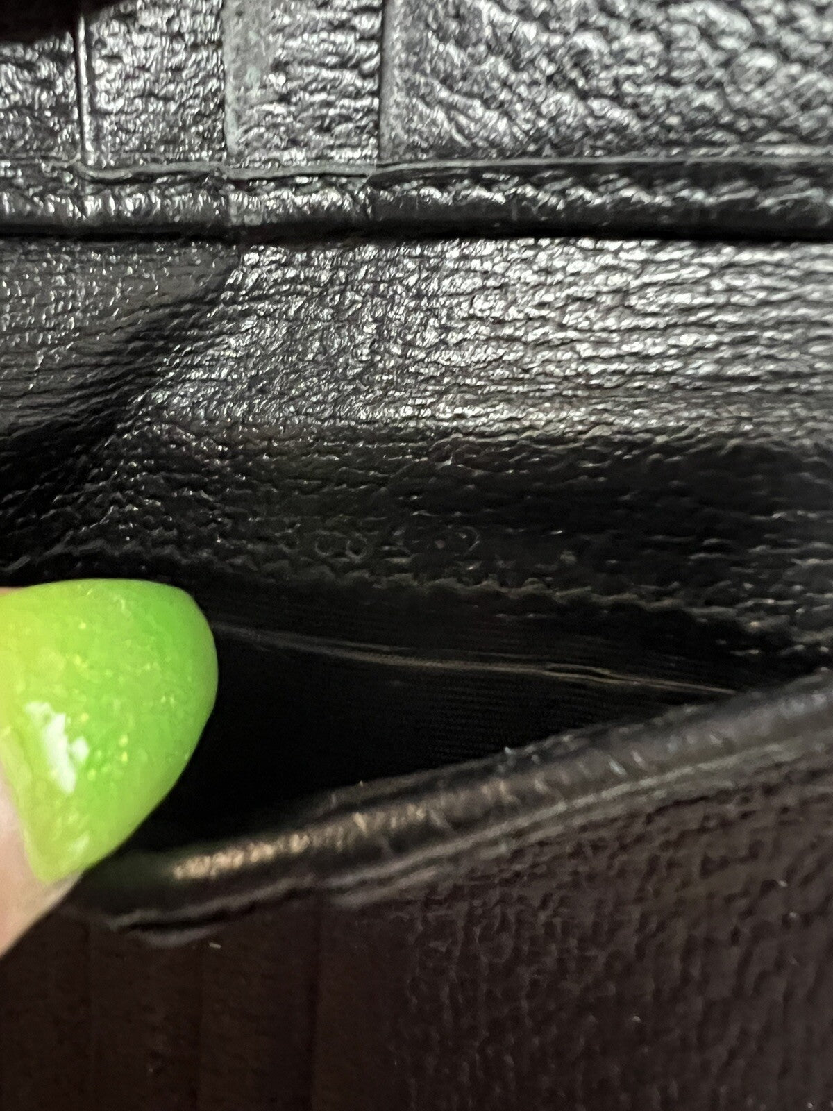 Gucci Anamalier Bi Fold Wallet Black Gold Bee (Retail $560)