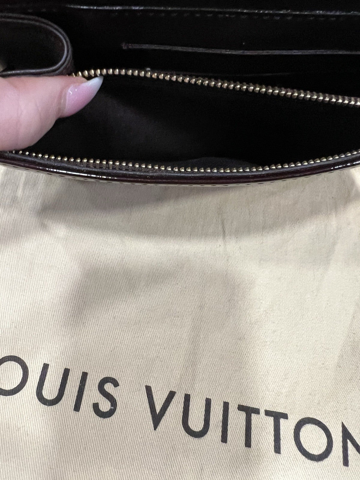 Louis Vuitton Vernis Amarante Rossmore PM Crossbody W/Box Duster & Authenticity