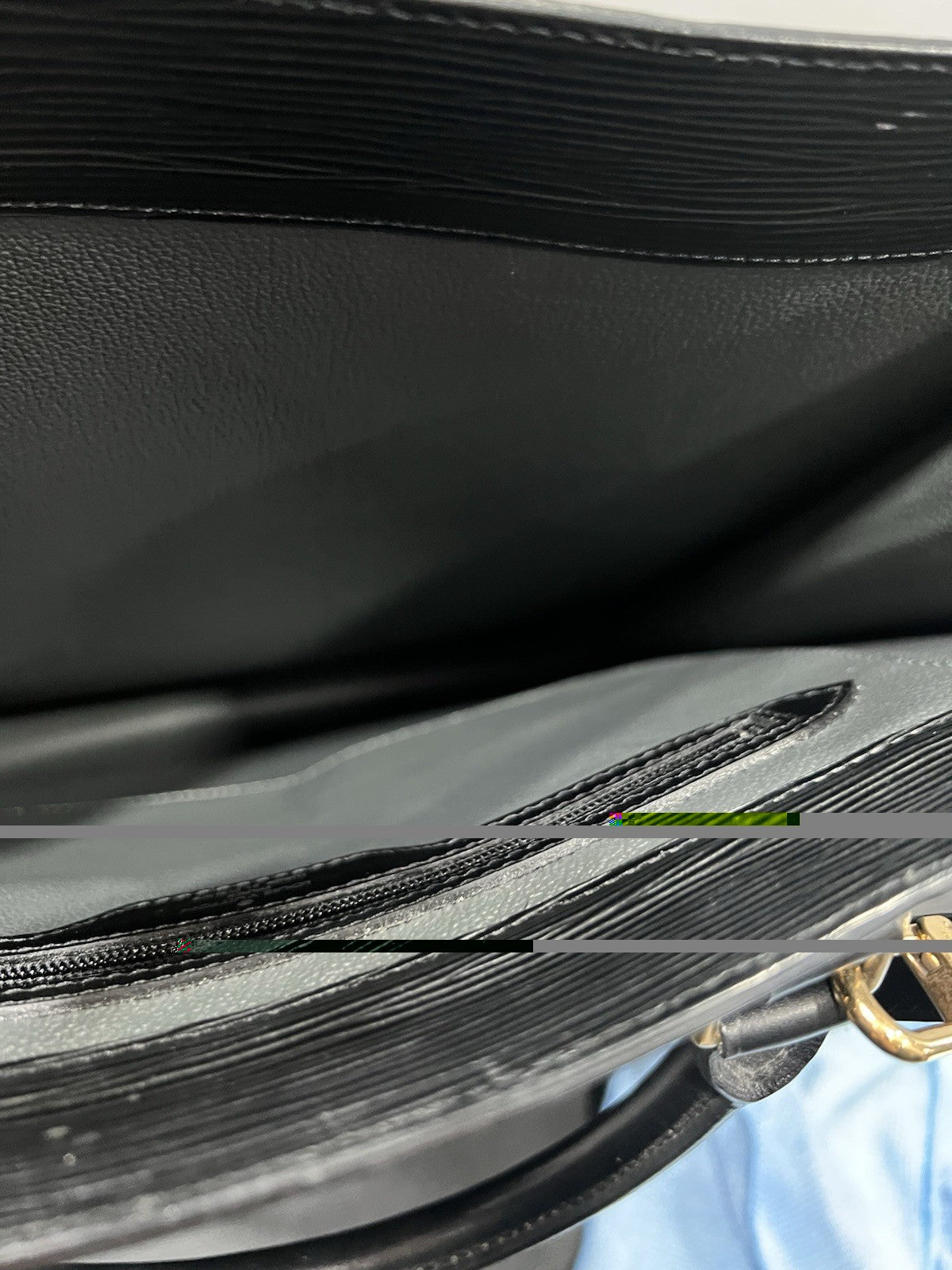 Louis Vuitton Black Epileather GM Sac Plat With Crossbody & Authenticity