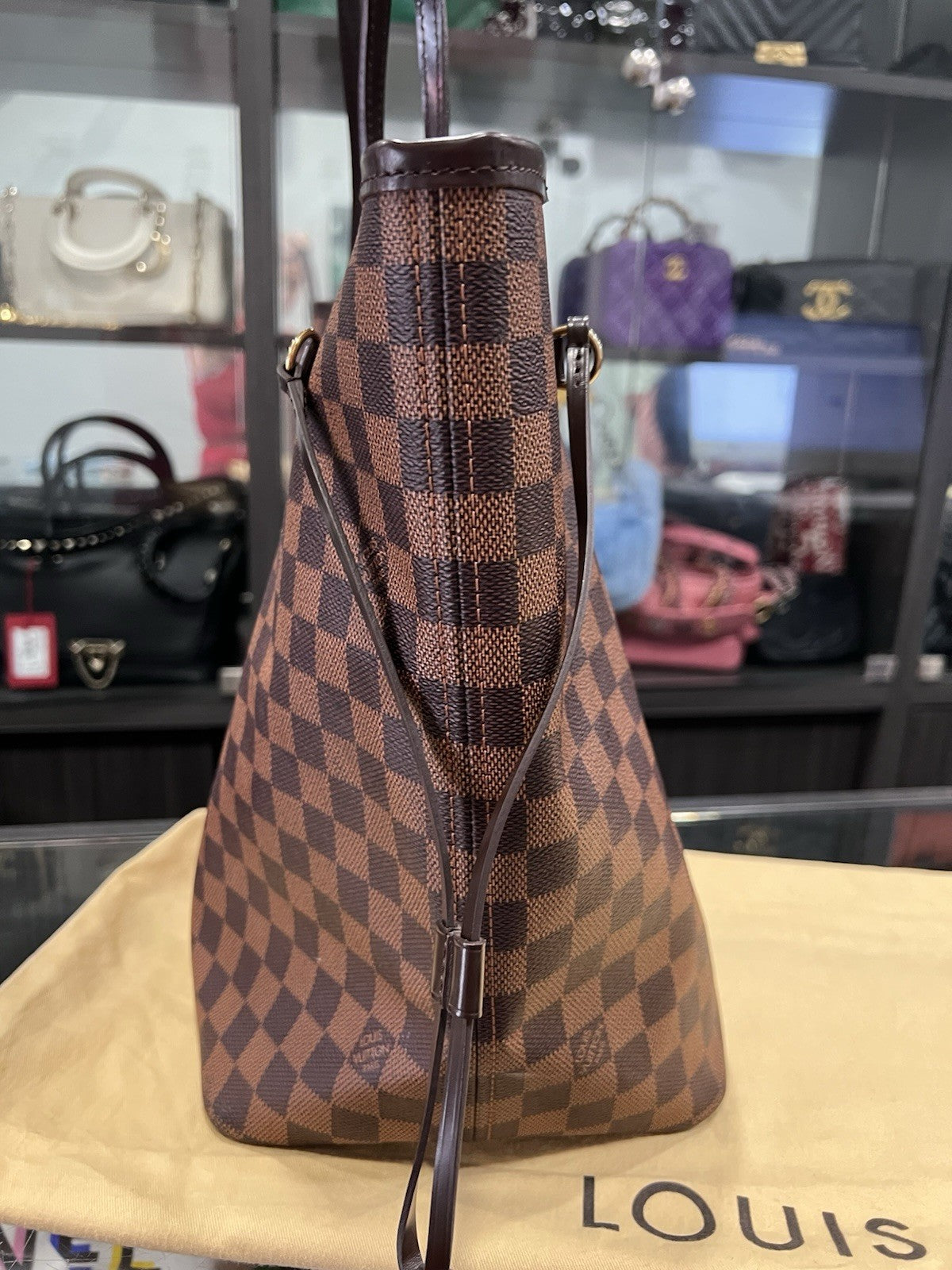 Louis Vuitton Neverfull GM Damier Ebene Retail $2200 W/Box Duster & Insert
