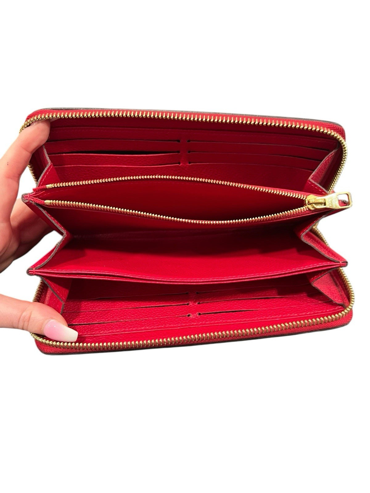 Louis Vuitton Cherry Empreiente Zippy Wallet W/Authenticity Retail $1210