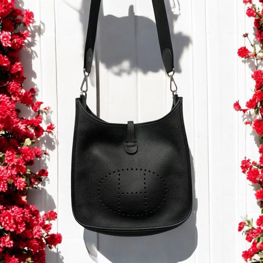 Hermes Black Evelyn Clemence PM Bag With Certificate Of Authenticity 2021