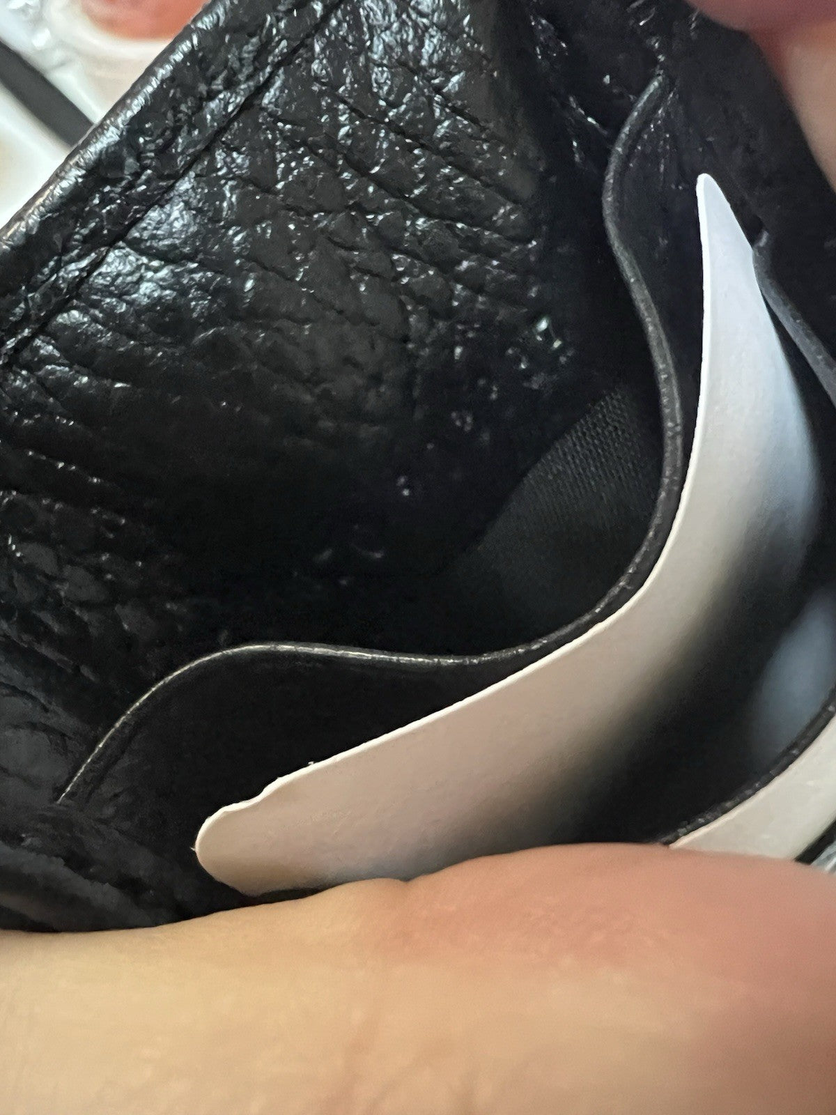 Gucci Marmont Leather Zipper Card Case Keychain