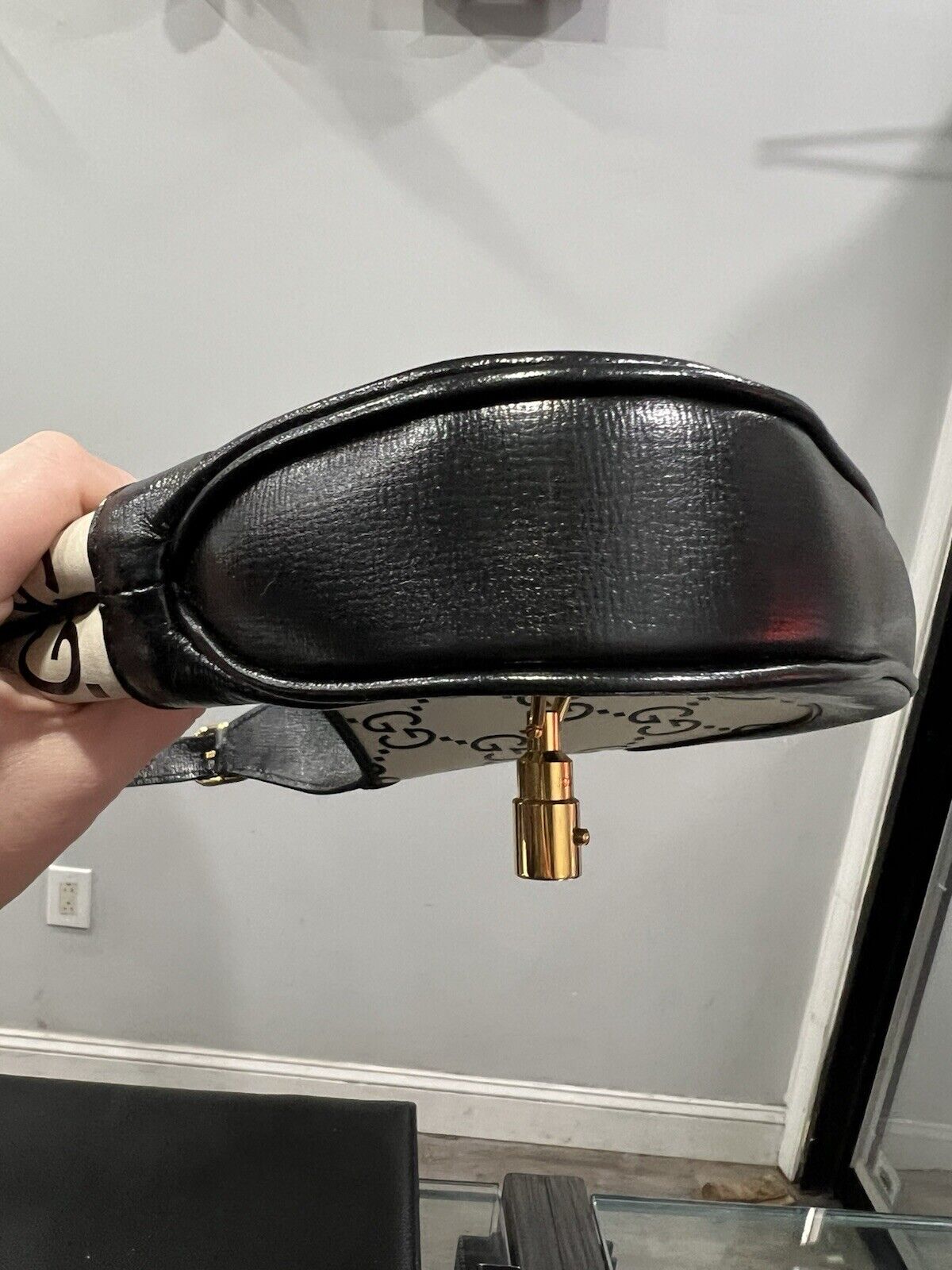 Gucci Jackie 1961 Small White/Black Crossbody Shoulder Bag W/Duster