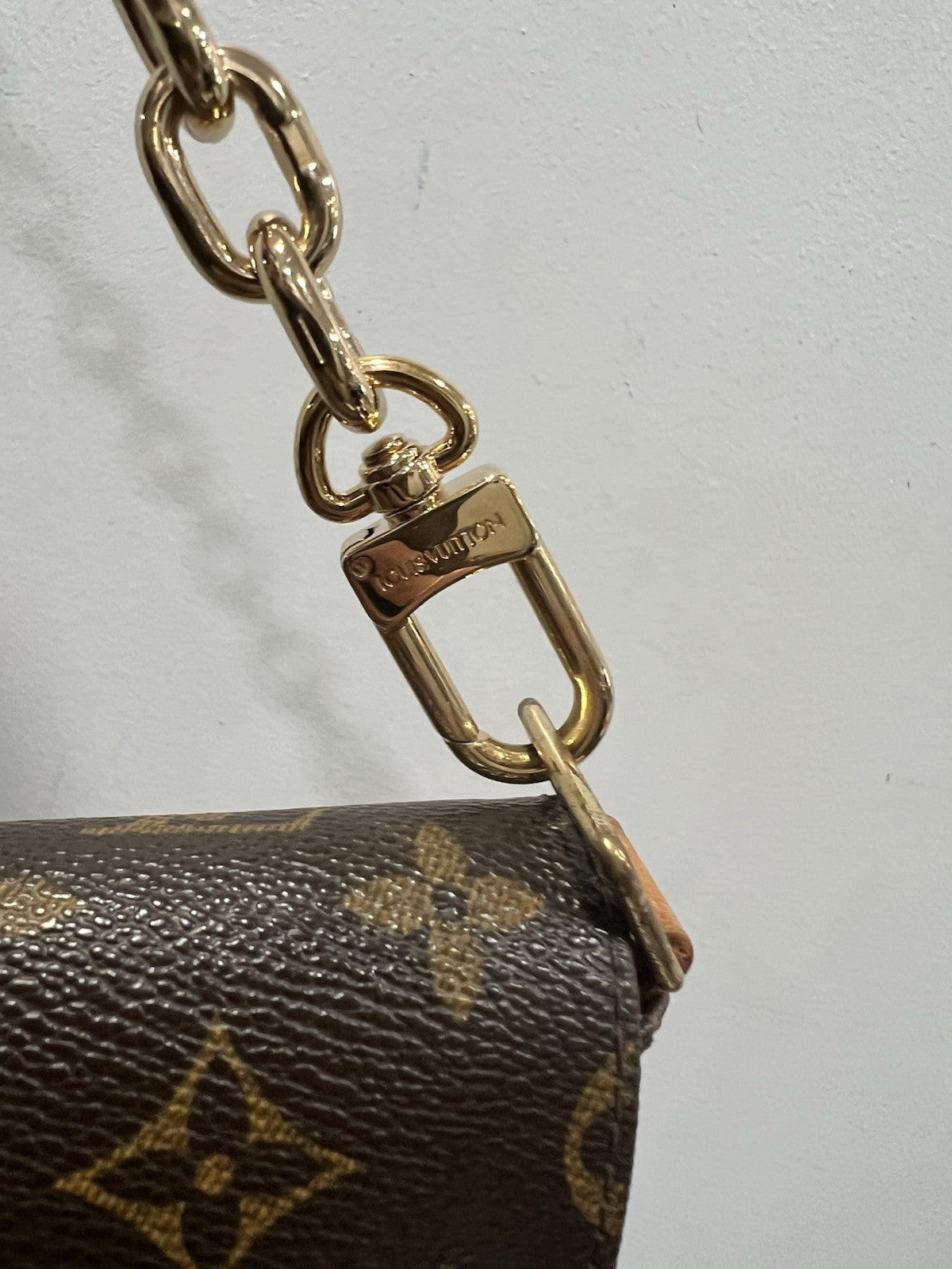 Louis Vuitton Musette Clutch Bag With Authentic LV Chain Strap Customized