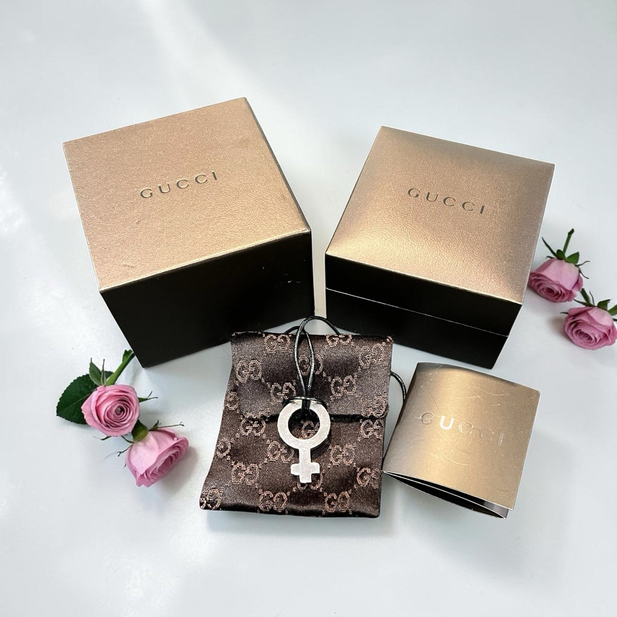 Vintage Gucci Italy 925 Sterling Silver Female Symbol Necklace With Box & Duster