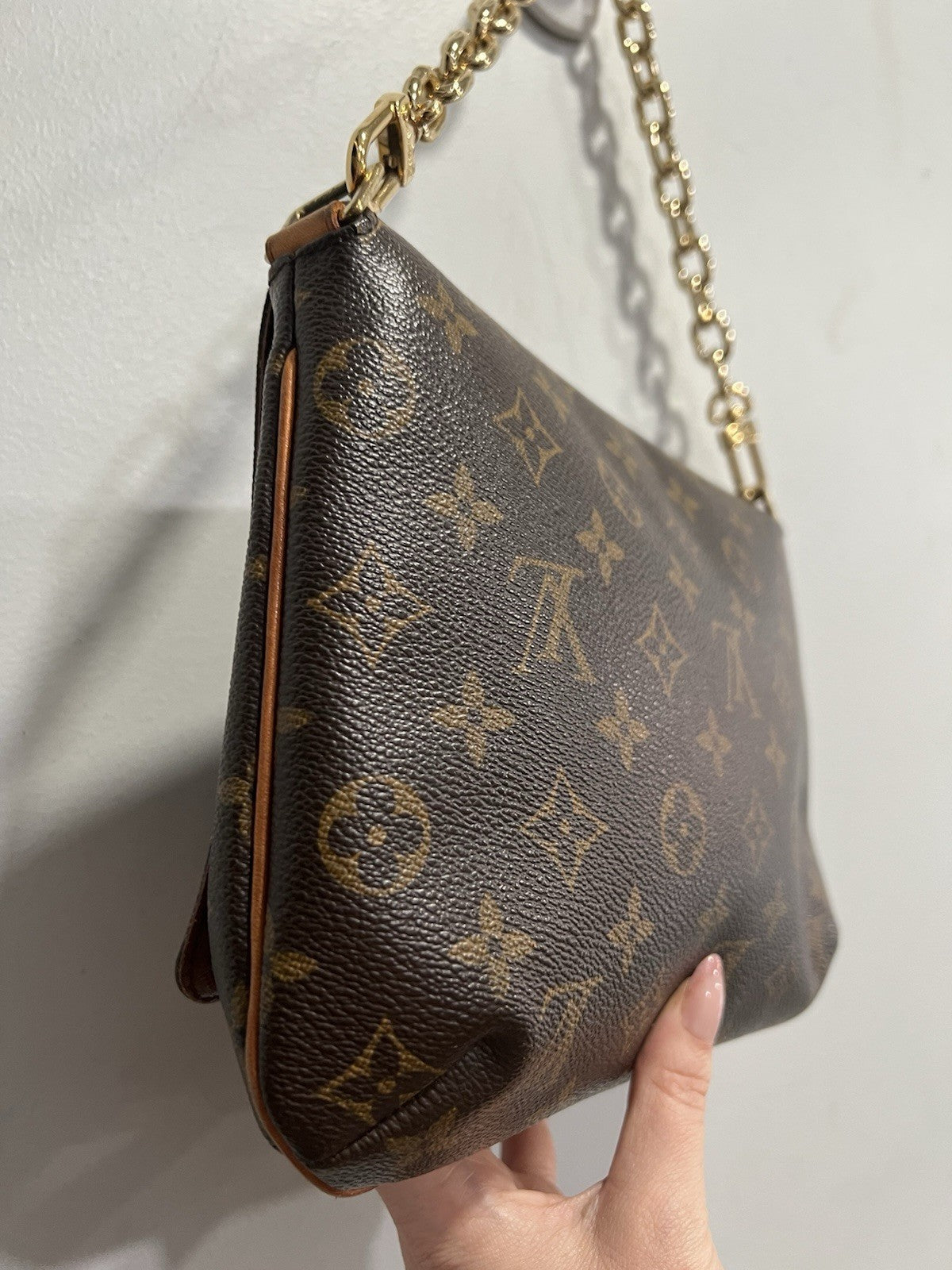 Louis Vuitton Musette Clutch Bag With Authentic LV Chain Strap Customized
