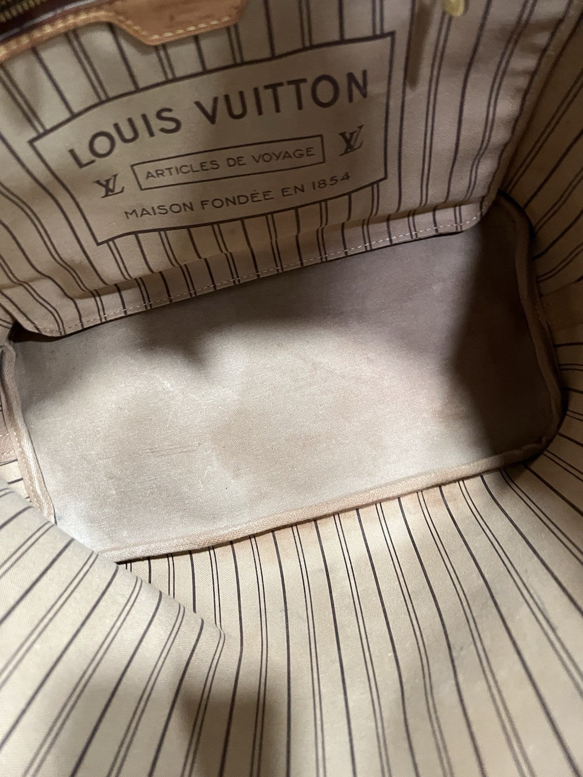 Louis Vuitton Monogram MM Neverfull With Certificate of Authenticity MSRP $2170