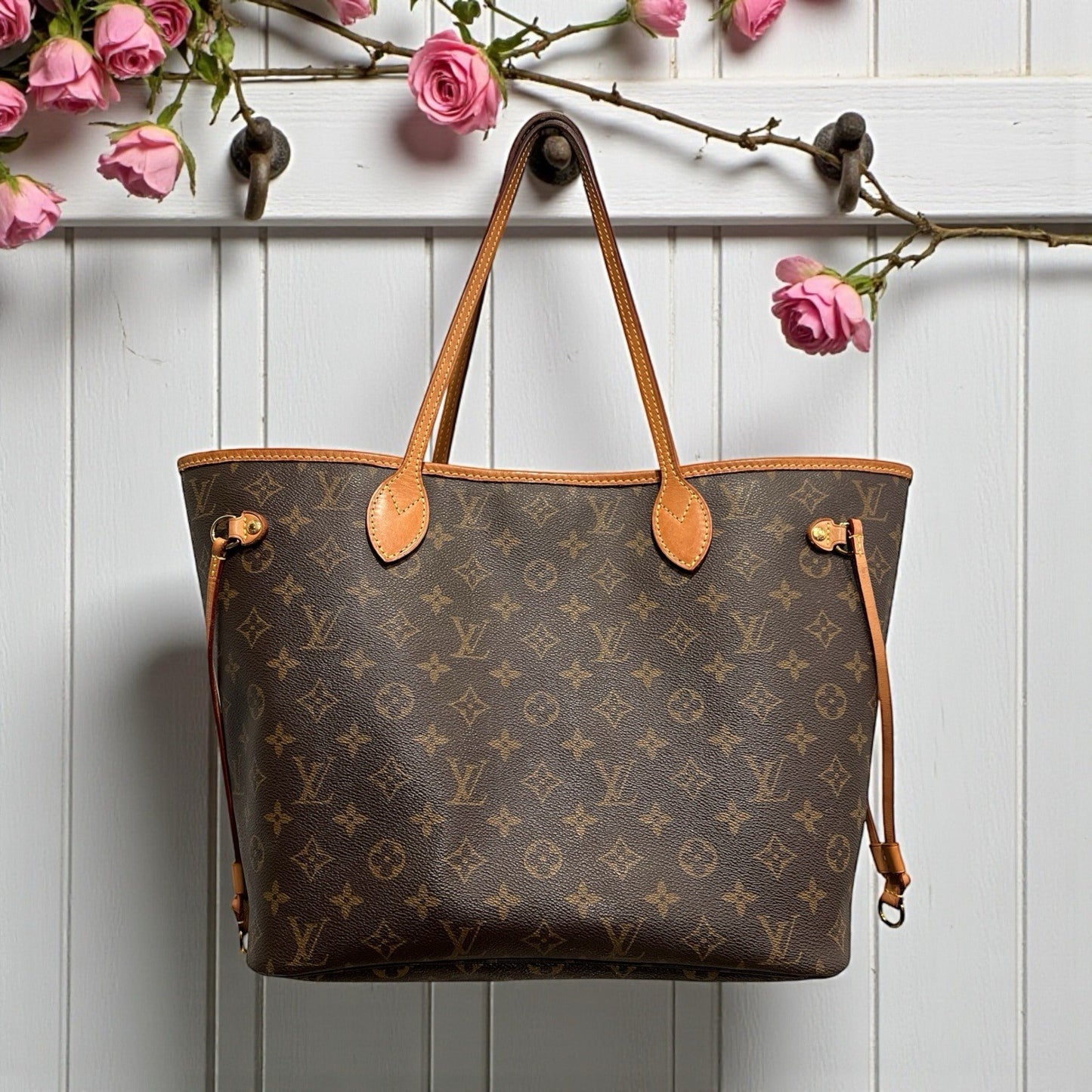Louis Vuitton Monogram MM Neverfull With Certificate of Authenticity MSRP $2170