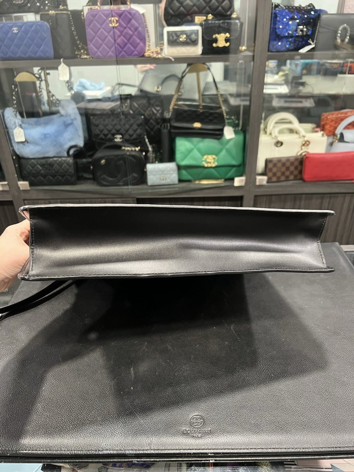 Louis Vuitton Black Epileather GM Sac Plat With Crossbody & Authenticity