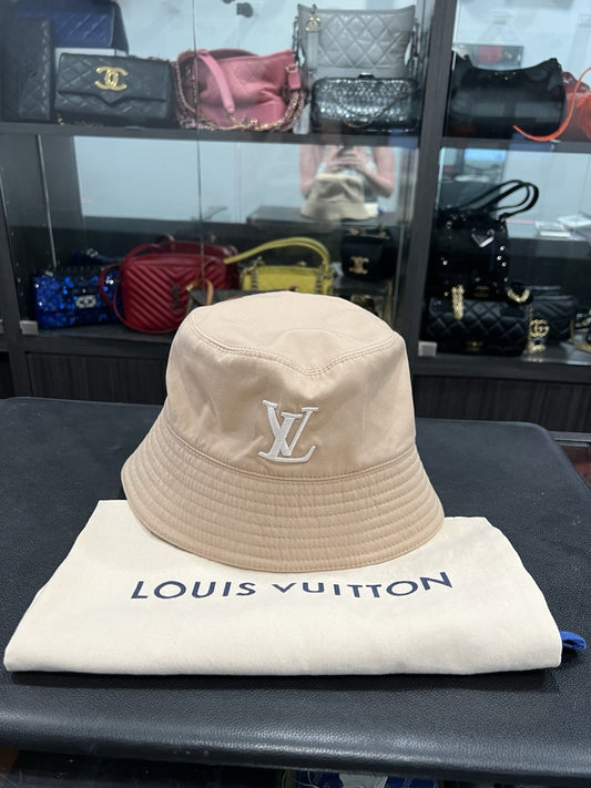 Louis Vuitton Only Bucket hat With Duster Retail $625 SOLD OUT