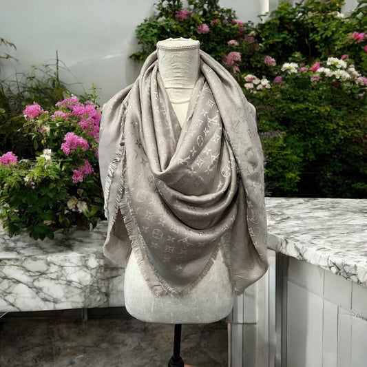 Louis Vuitton Silk Wool Beige Large Blend Monogram Scarf/Shawl