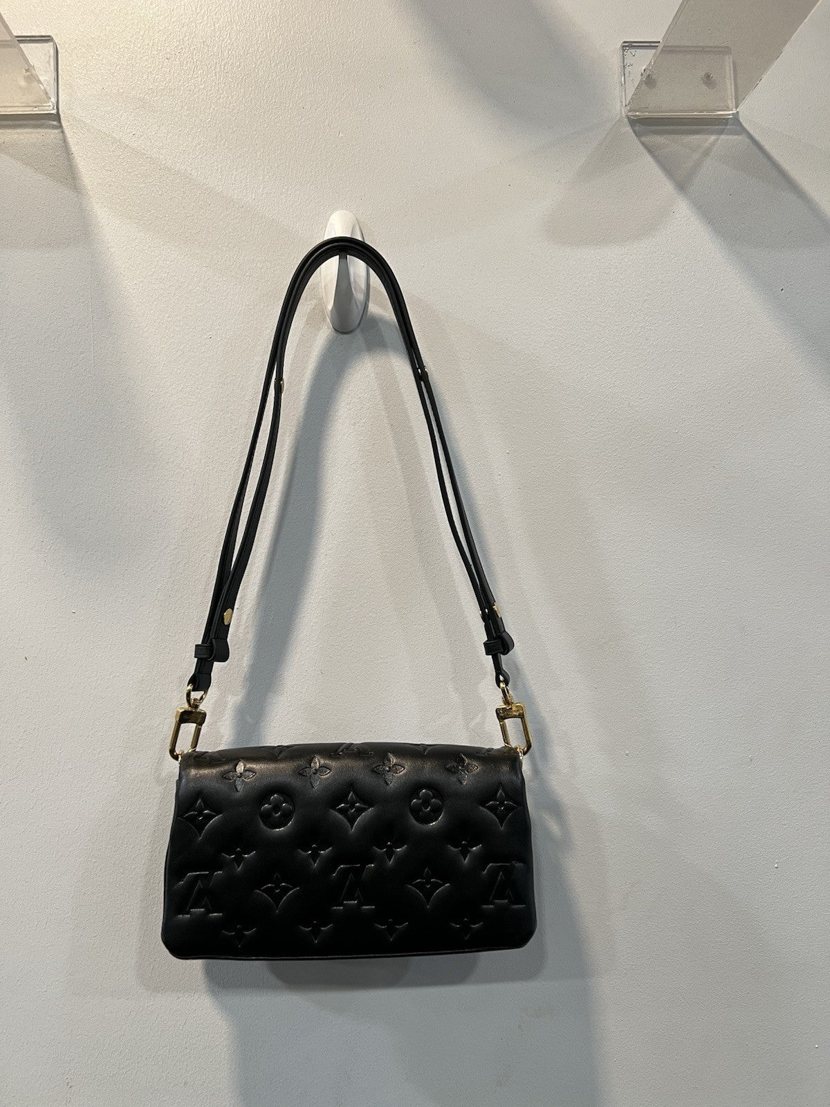 Louis Vuitton Pochette Coussin Noir Box Duster & Authenticity Retail $3150