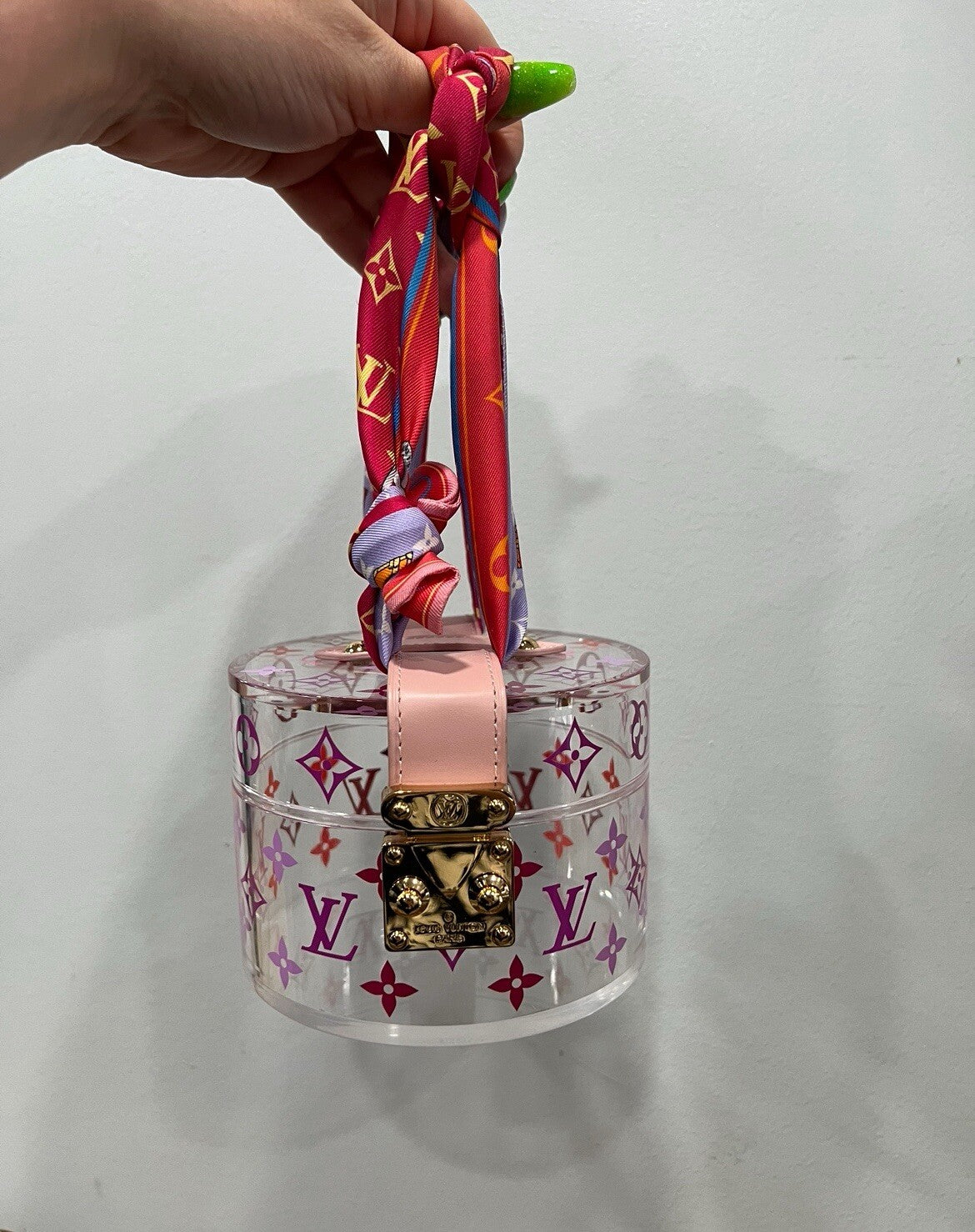 Louis Vuitton Monogram Scott Box With LV Scarf Handle Includes Box & Duster