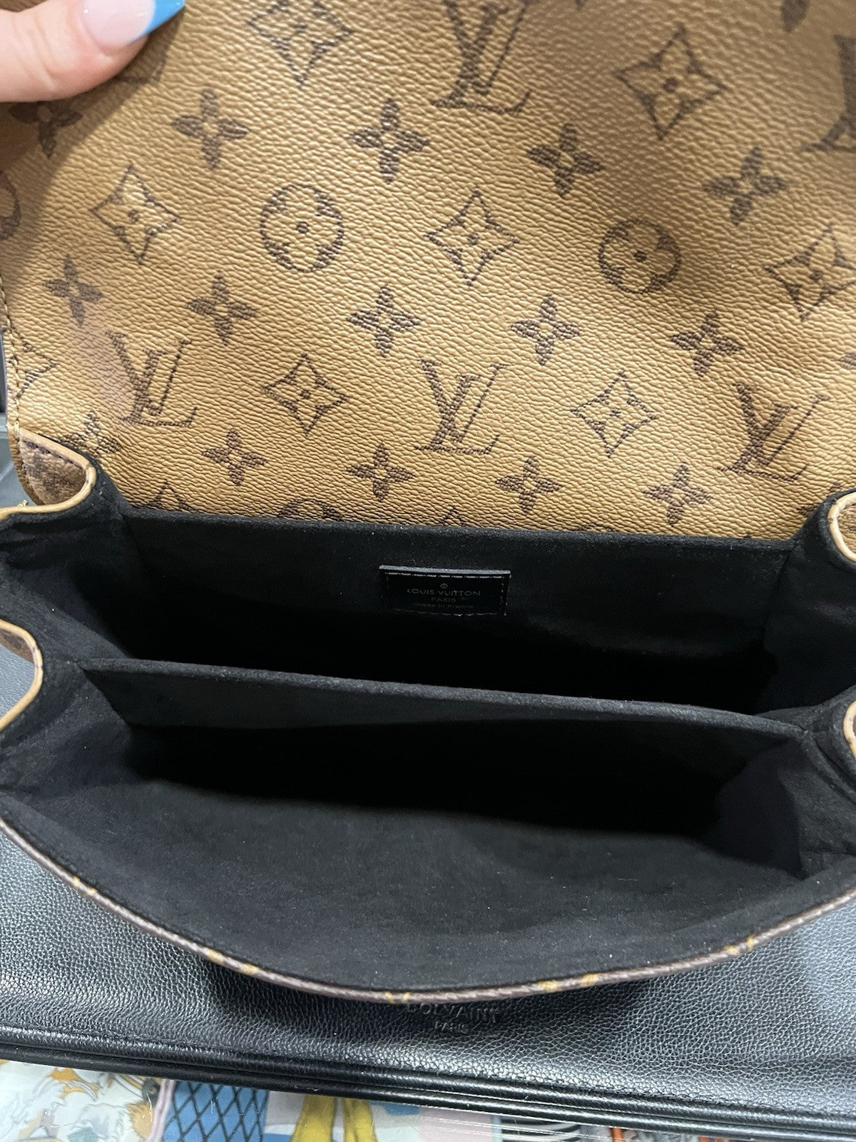 Louis Vuitton Pochette Métis Monogram Reverse