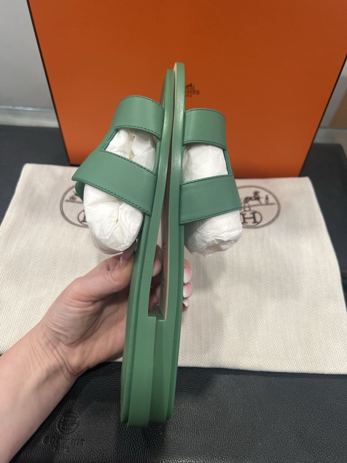 Hermes Green Vert Jungle Oran Sandals Size 41 NIB