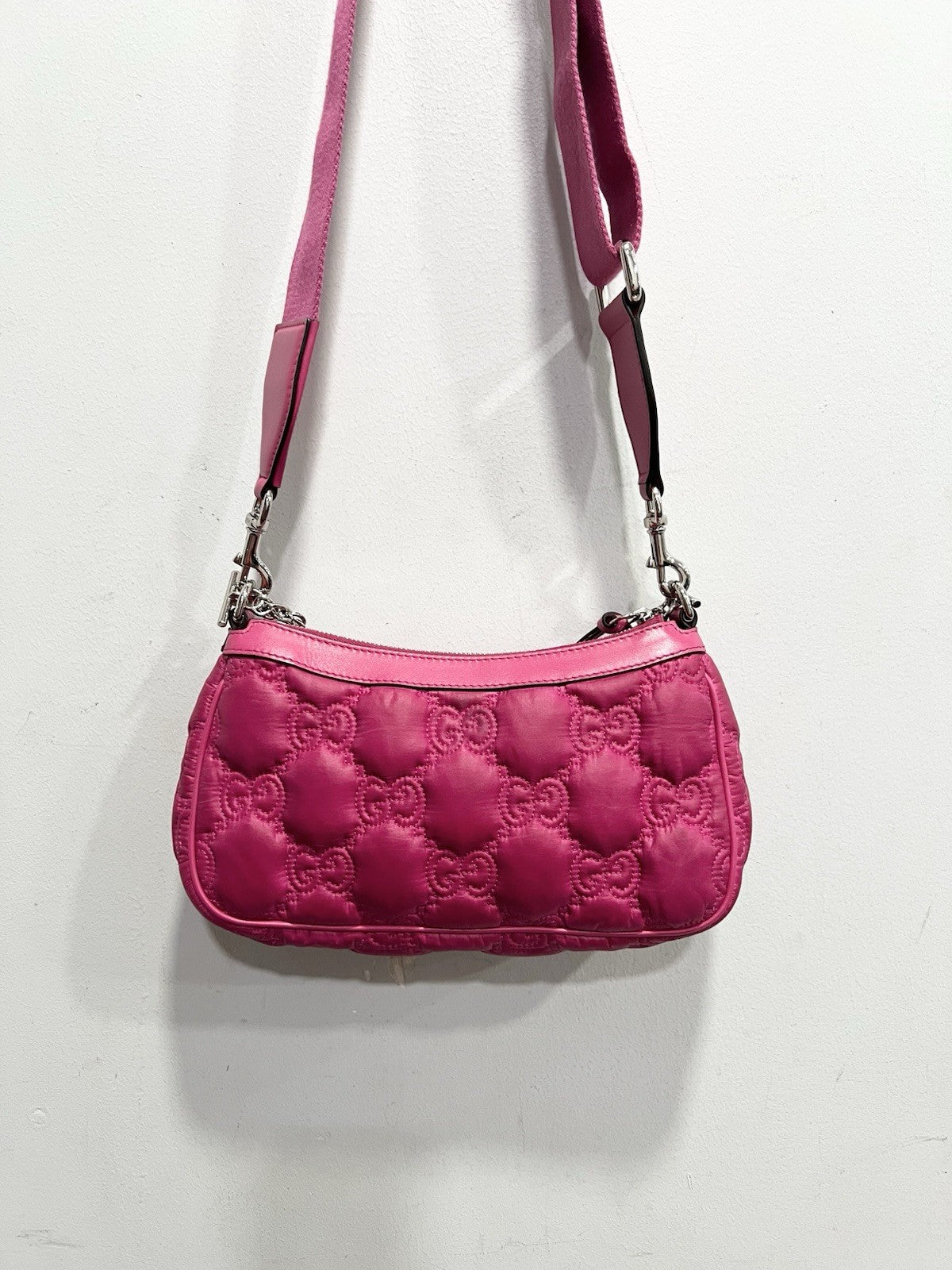 Gucci GG Matelasse Nylon Shoulder Bag With Authenticity Retail $1940