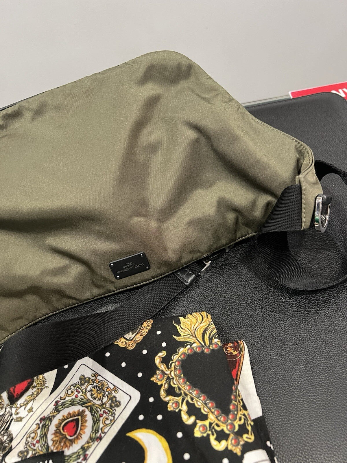 Dolce & Gabbana Tape Logo Army Green Nylon Belt Bag Duster & Authenticity