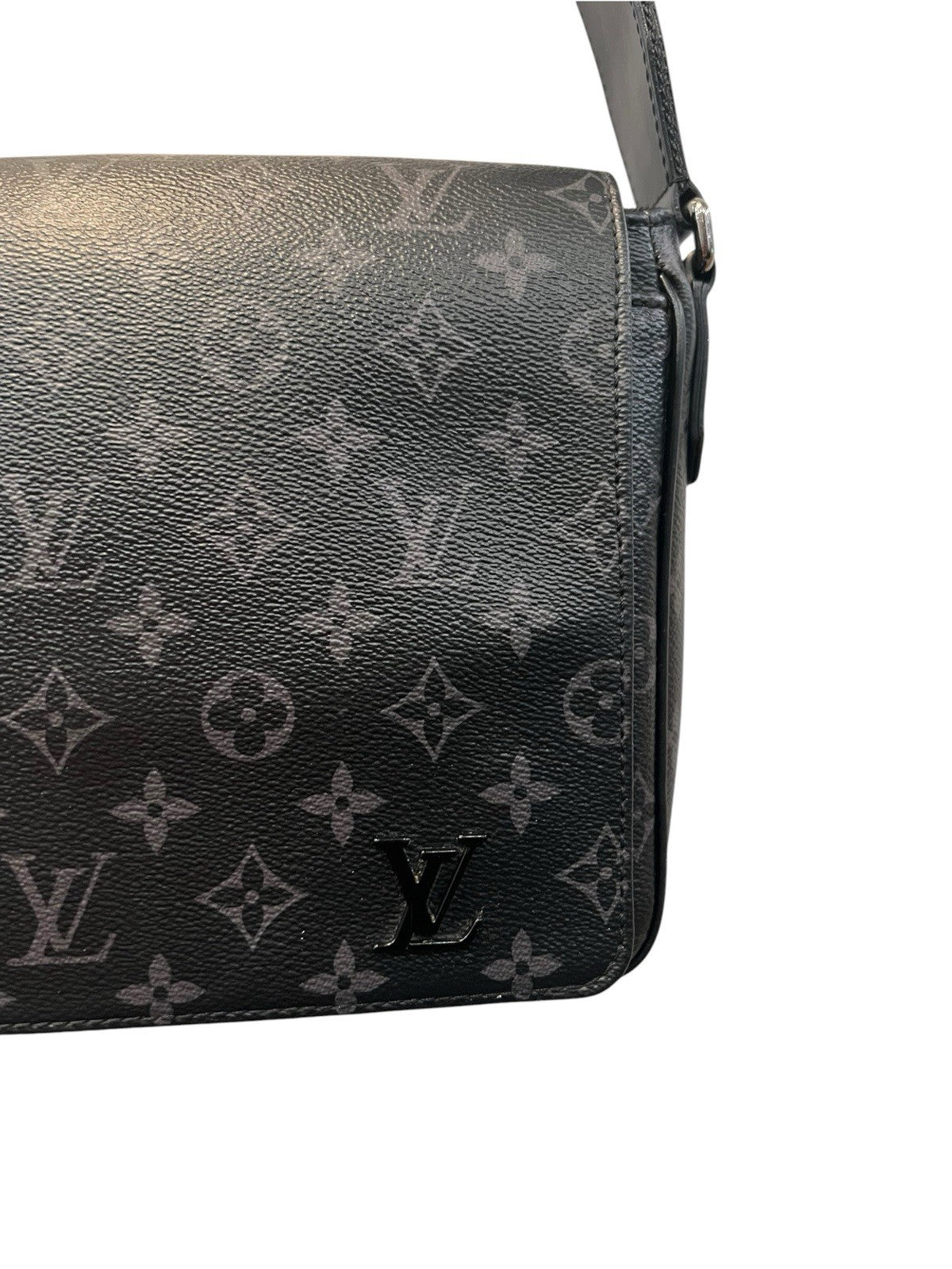 Louis Vuitton Monogram Eclipse District PM Messenger W/Authenticity
