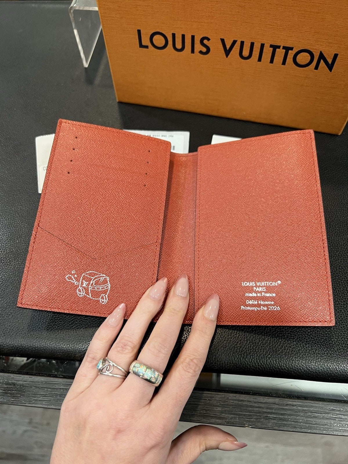 Louis Vuitton Passport Cover Monogram Orange NEW IN BOX Retail $510