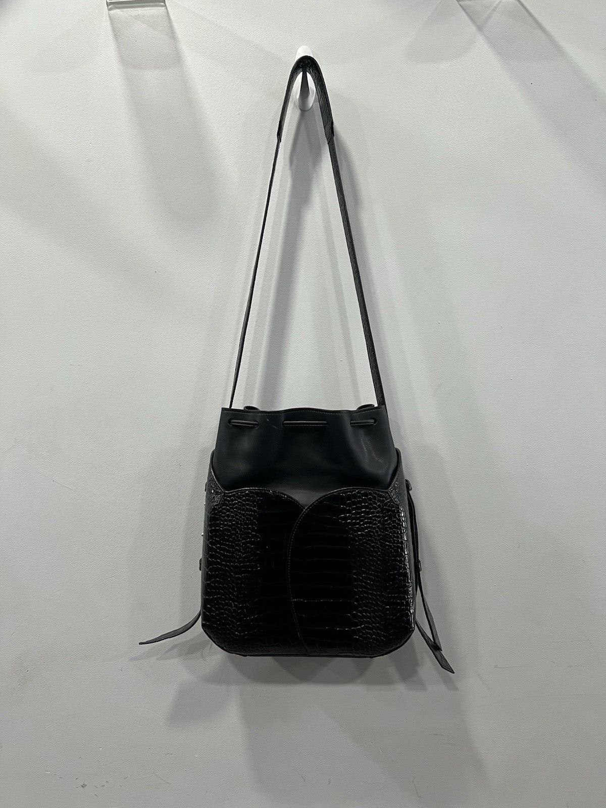 Senreve Fiore Vegan Leather Black Croc Embossed Bucket Bag Retail $825