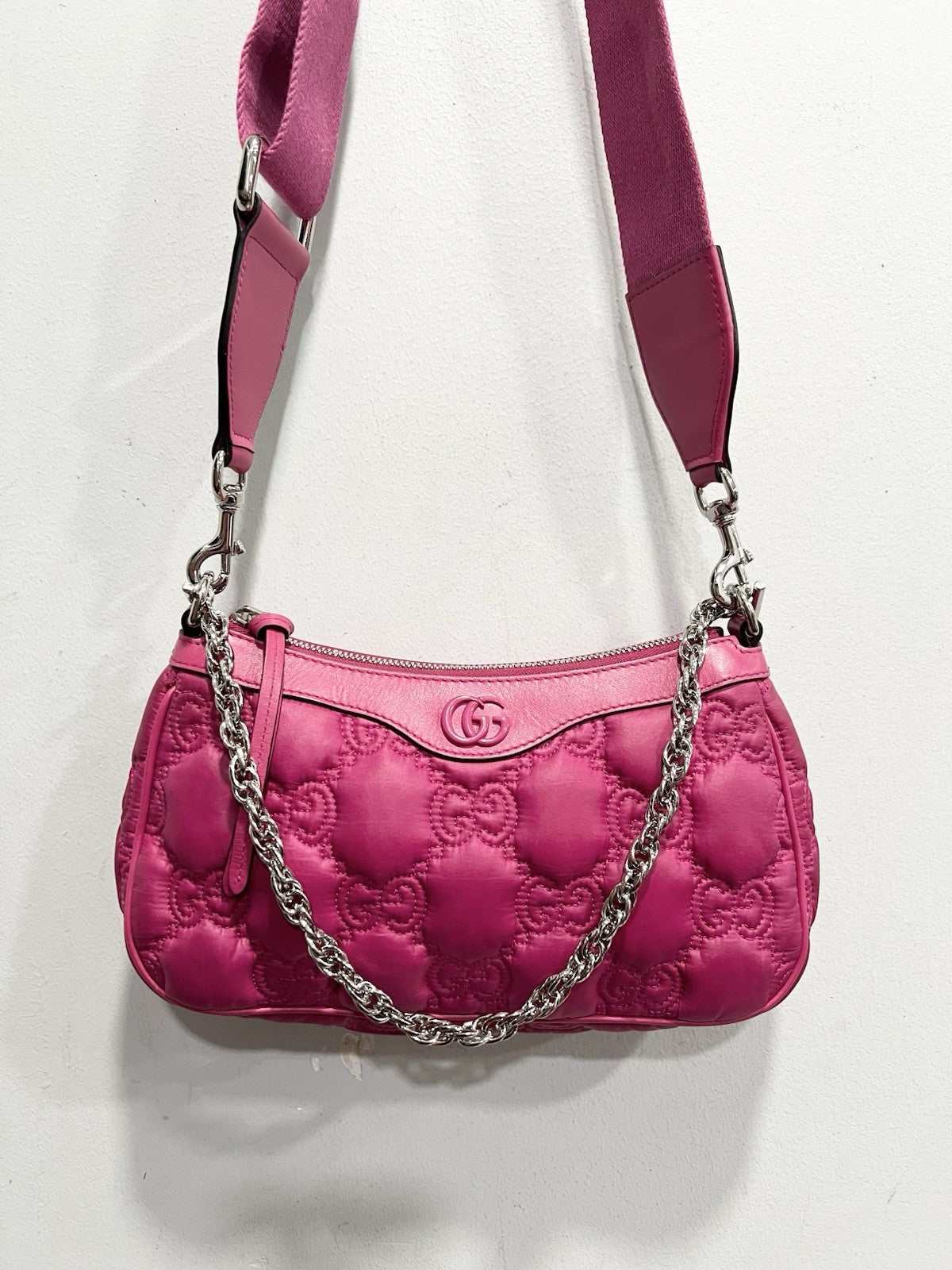 Gucci GG Matelasse Nylon Shoulder Bag With Authenticity Retail $1940