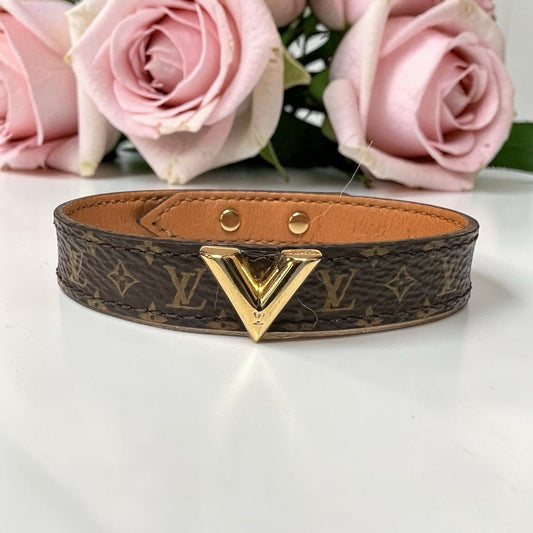 Louis Vuitton Essential V Bracelet Retail 19 $315 AUTHENTIC 7"