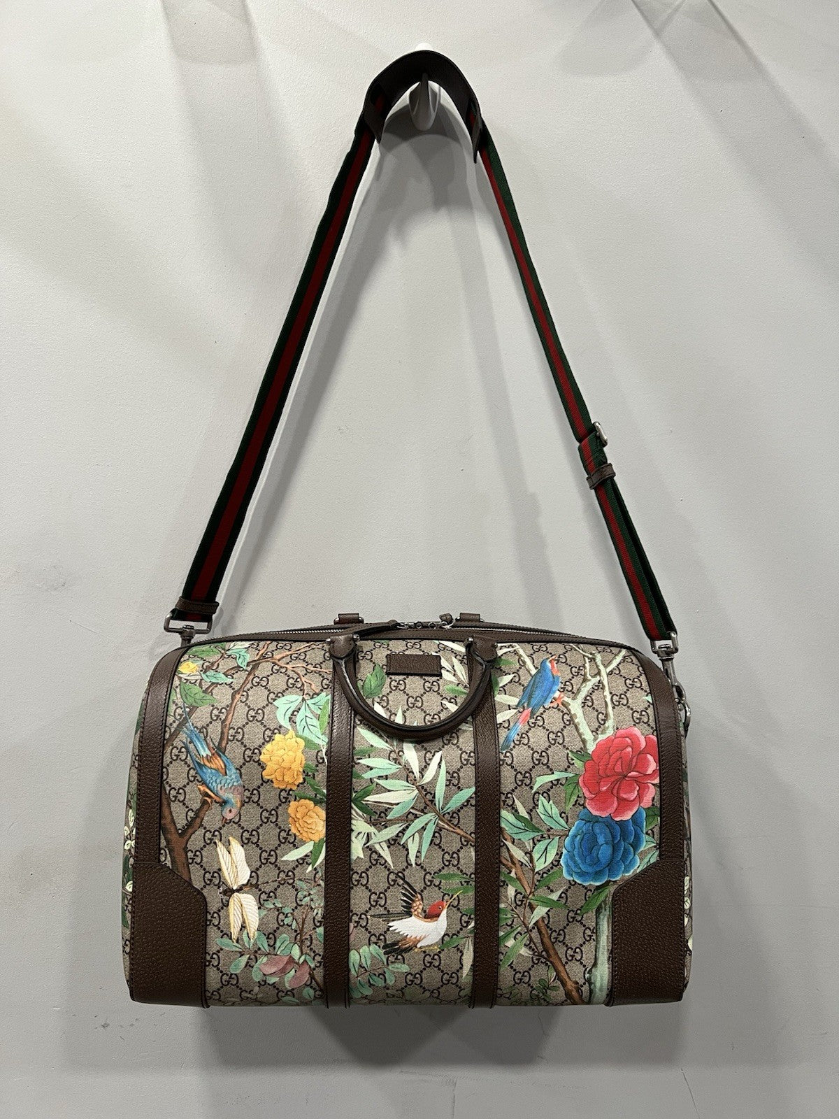 Gucci Supreme GG Tian Duffle Bag Limited Edition With Box lock key strap