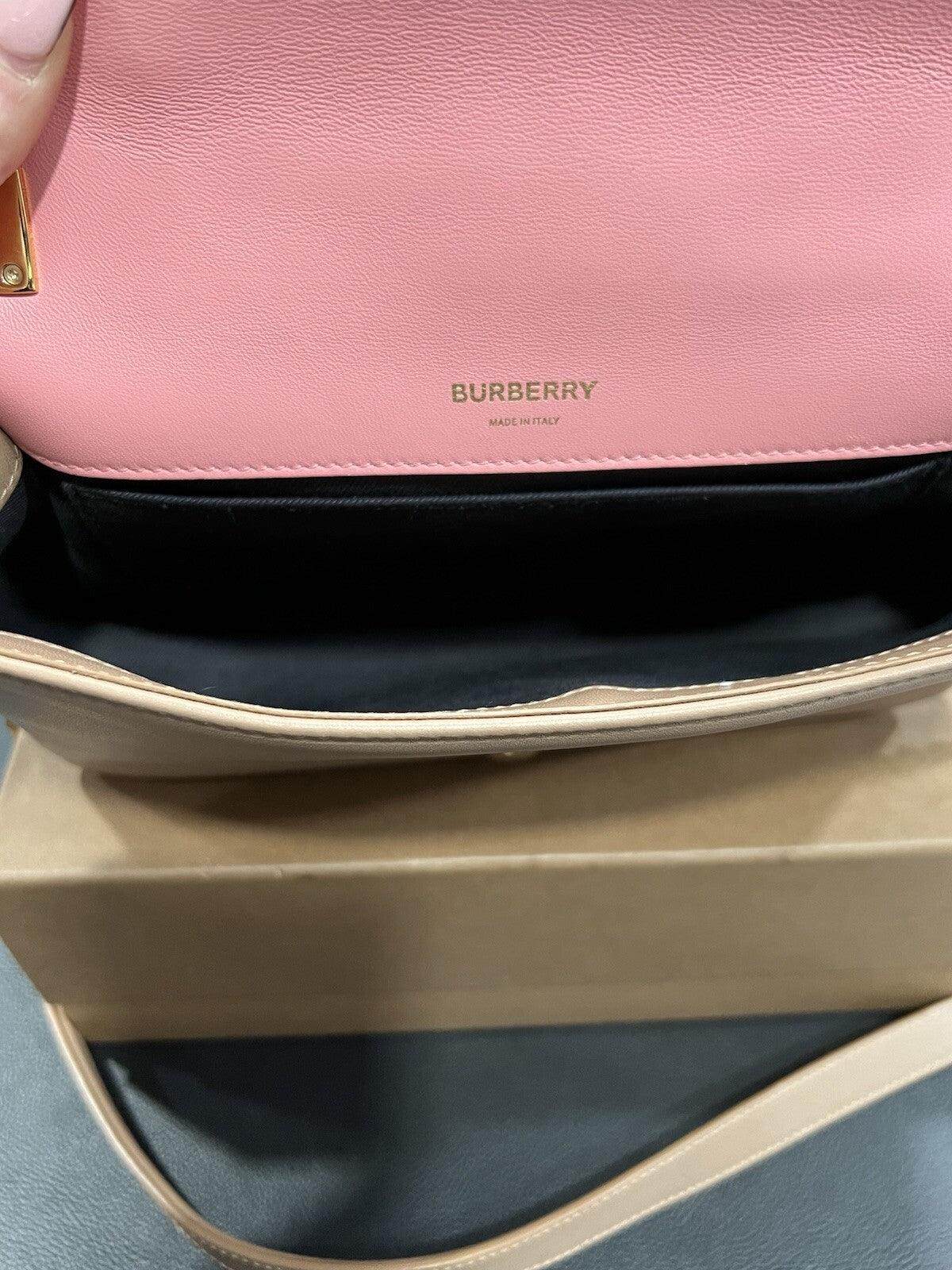 Burberry Lola Peony/Camel Small