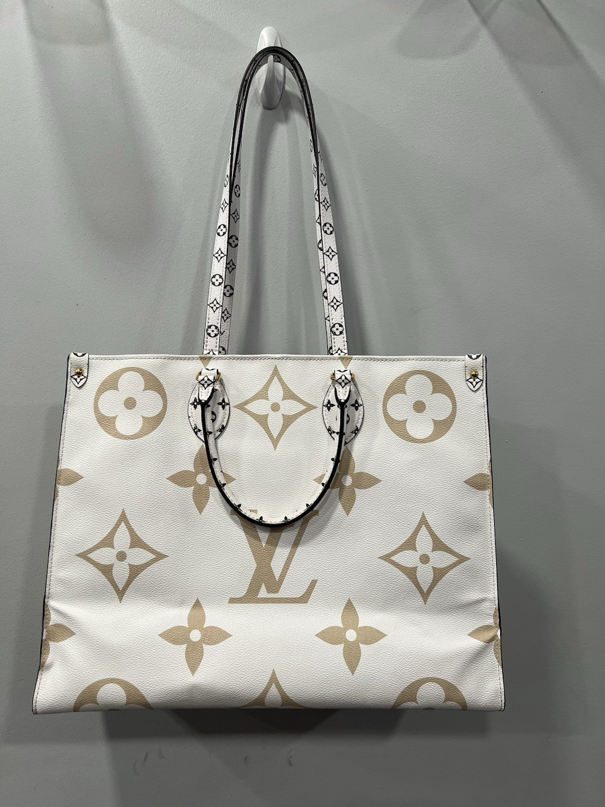 Louis Vuitton OnTheGo Tote Limited Edition Color Monogram Giant GM