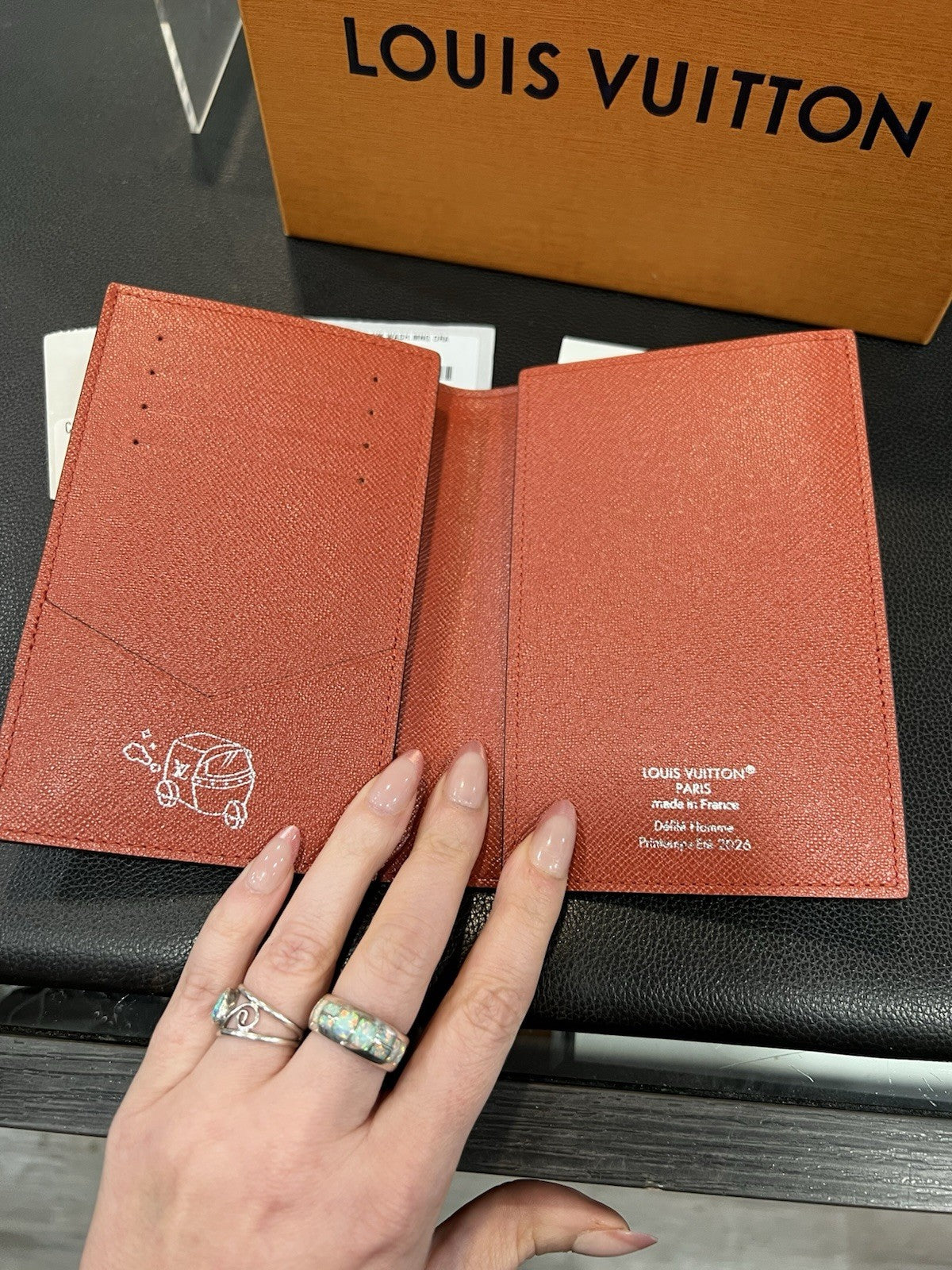 Louis Vuitton Passport Cover Monogram Orange NEW IN BOX Retail $510