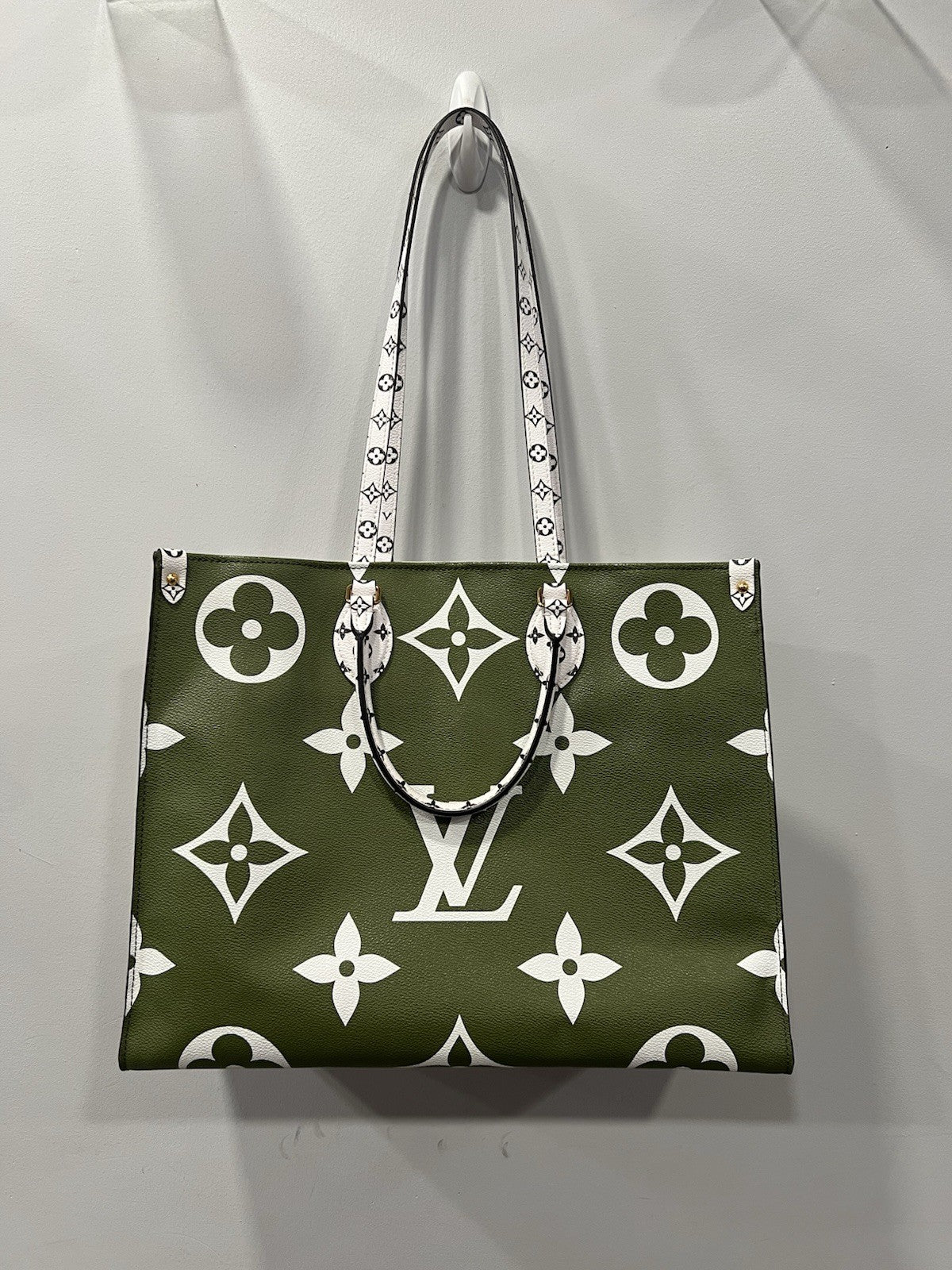 Louis Vuitton OnTheGo Tote Limited Edition Color Monogram Giant GM