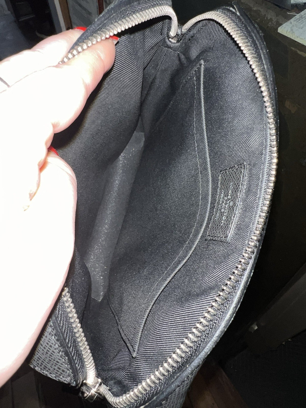 Louis Vuitton Grigori Grey Taiga Pochette Messenger Bag