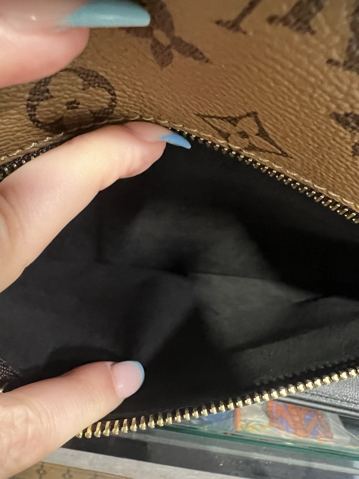 Louis Vuitton Pochette Métis Monogram Reverse