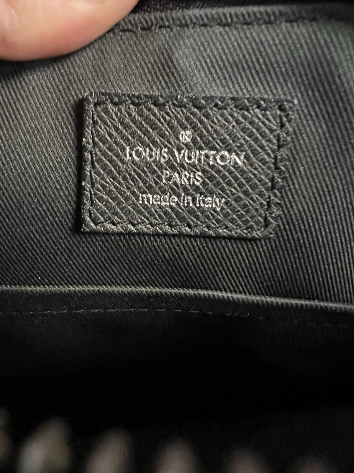 Louis Vuitton Grigori Grey Taiga Pochette Messenger Bag