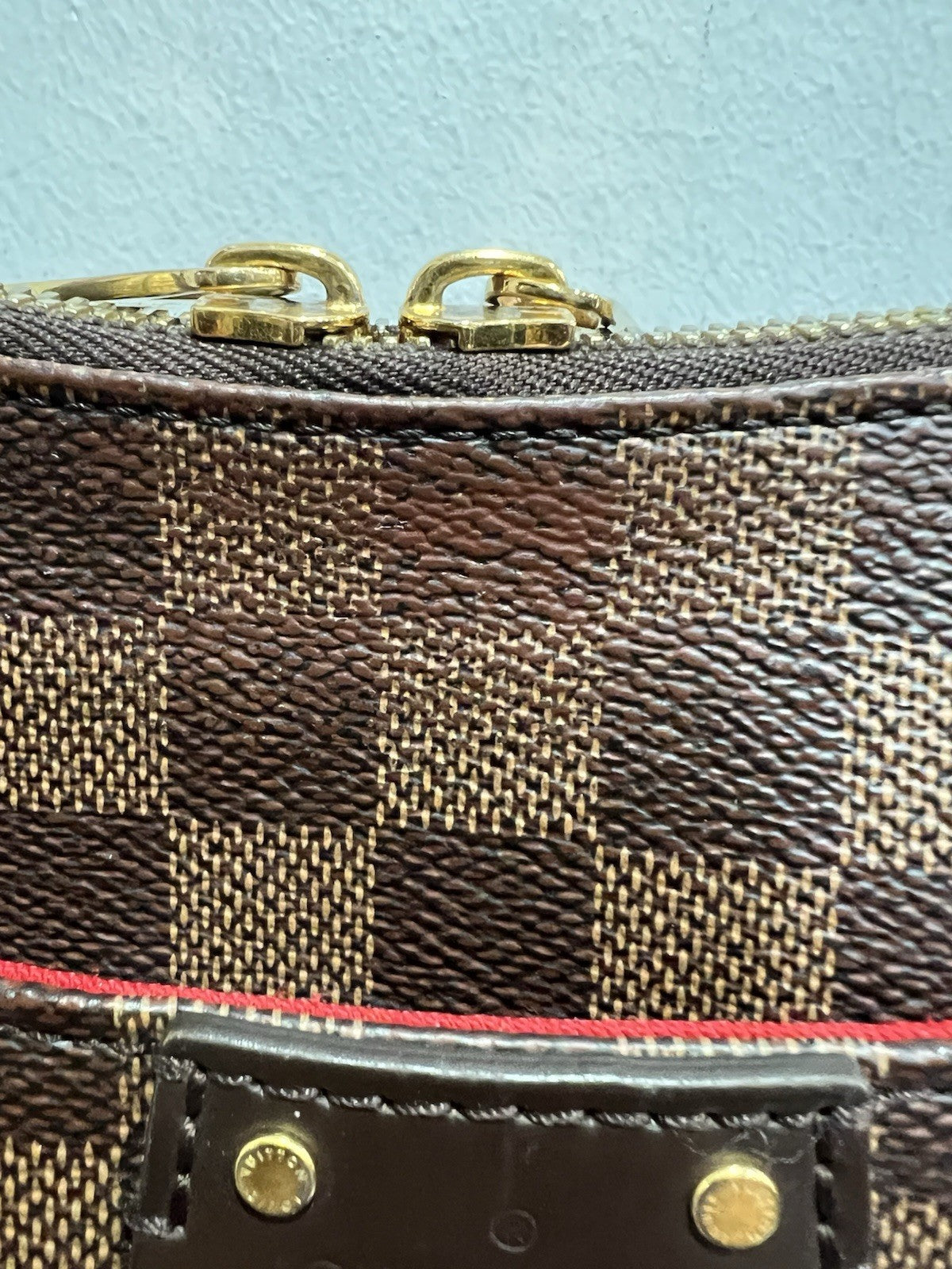 Louis Vuitton Damier Ebene South Bank Besace Crossbody Bag W/ Authenticity