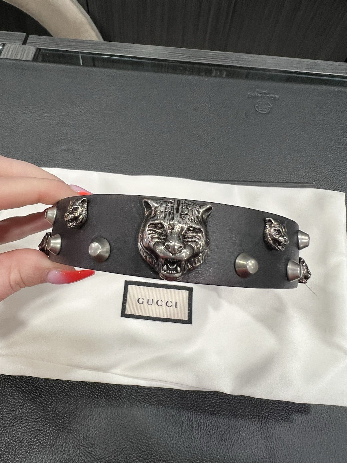 Gucci Leather Tiger Choker W/Box & Duster Retail $930
