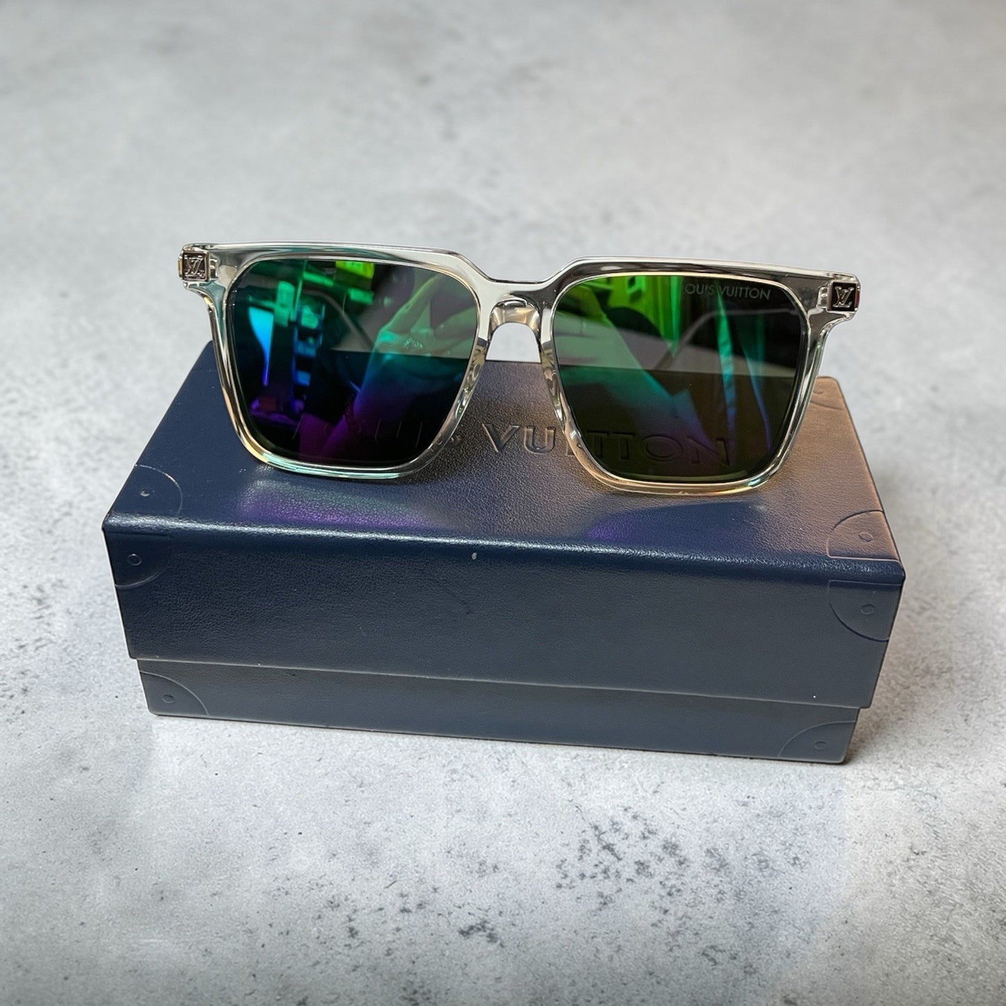 Louis Vuitton Rise Square Sunglasses Model Z1825E 56mm With Case AUTHENTIC