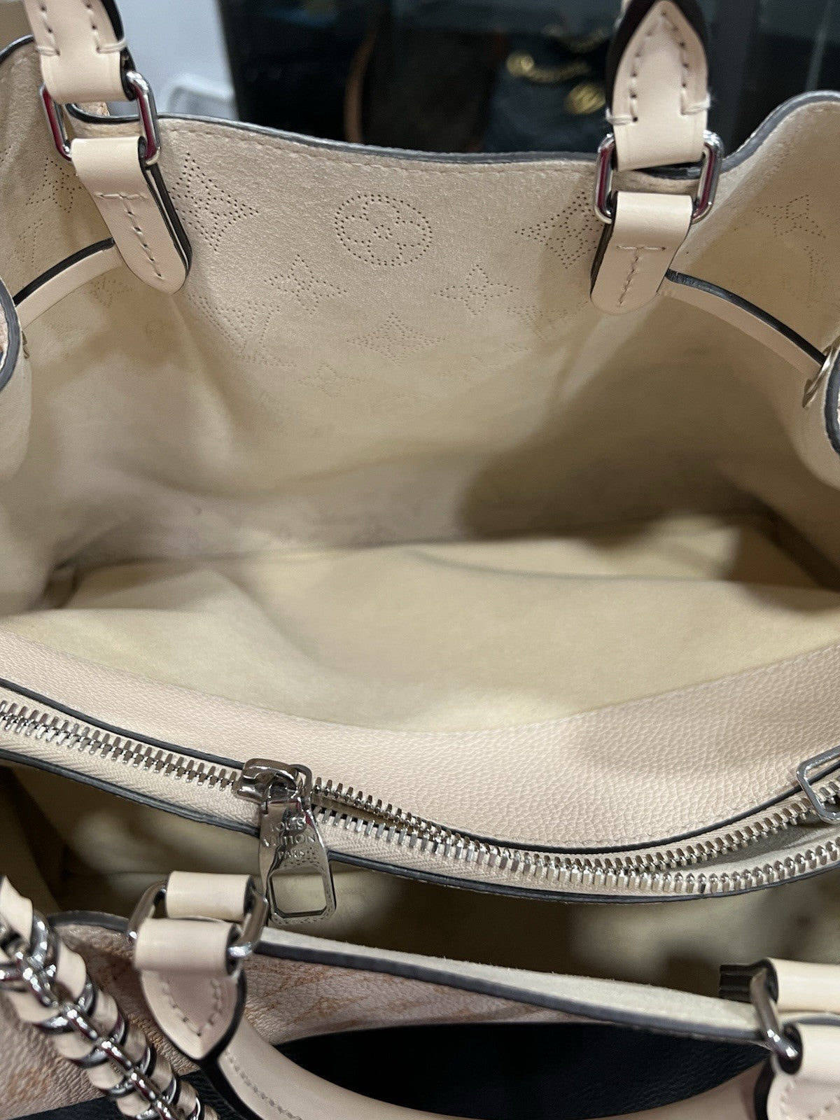 Louis Vuitton Mahina Leather Bella Tote With Authenticity Retail $5300