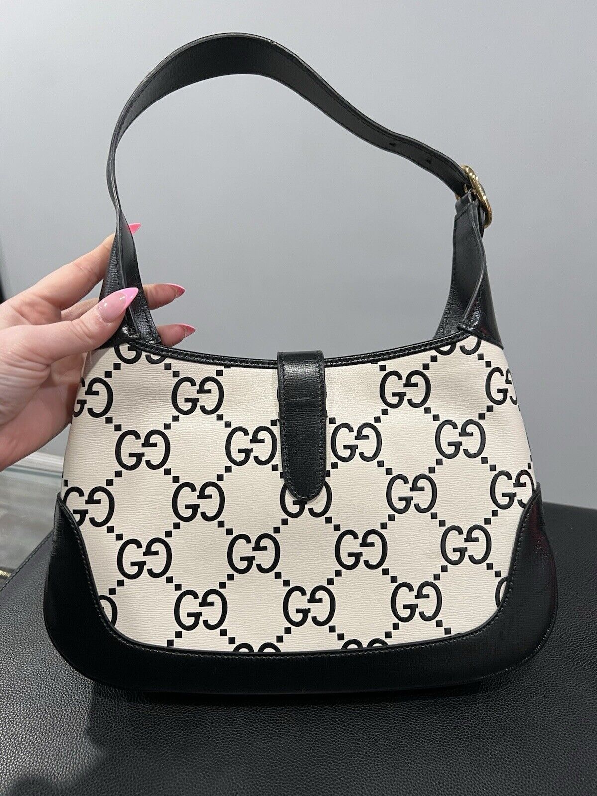 Gucci Jackie 1961 Small White/Black Crossbody Shoulder Bag W/Duster