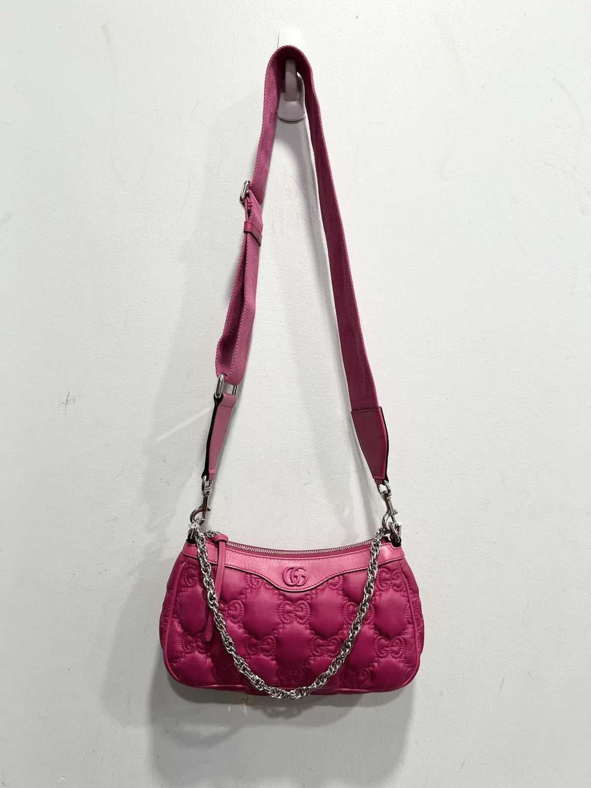 Gucci GG Matelasse Nylon Shoulder Bag With Authenticity Retail $1940